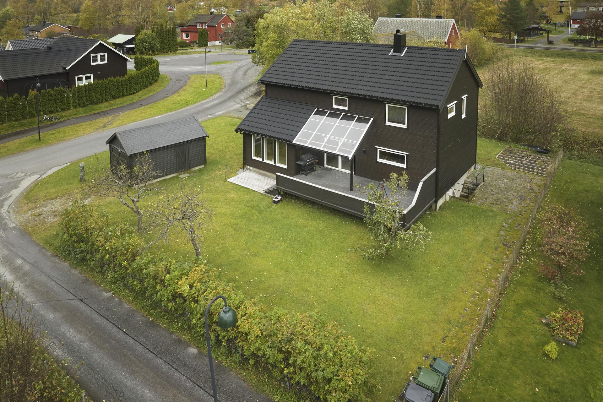  Bilde nummer 2 av 3