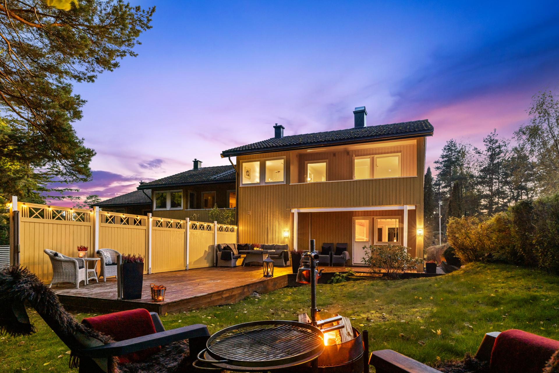 Velkommen til Brisingaveien 39! Foto: [Fotograf eller fotofirma]. Bilde nummer 1 av 3