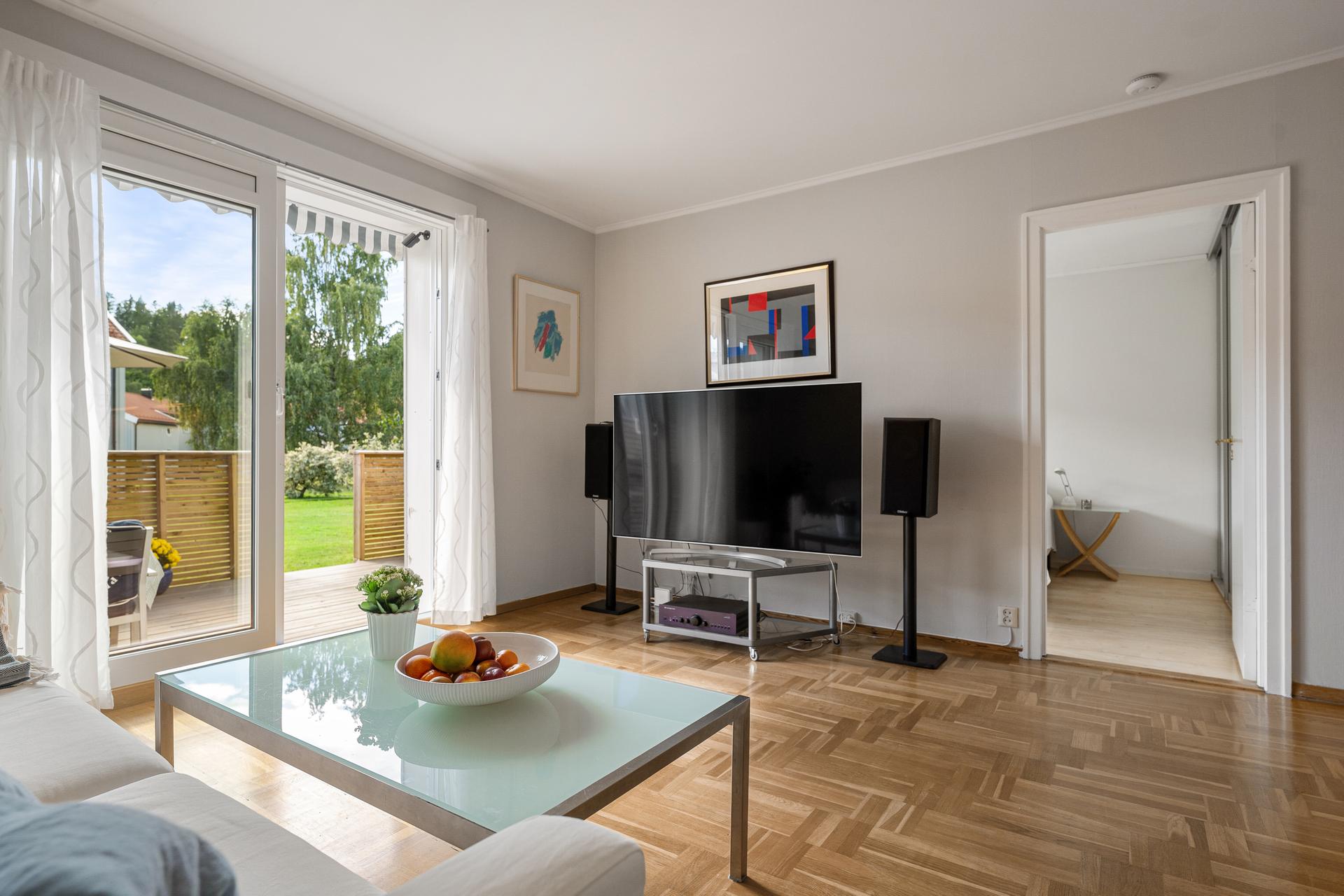 Vinduer og balkongdør med 3-lags glass fra 2019.. Bilde nummer 3 av 3