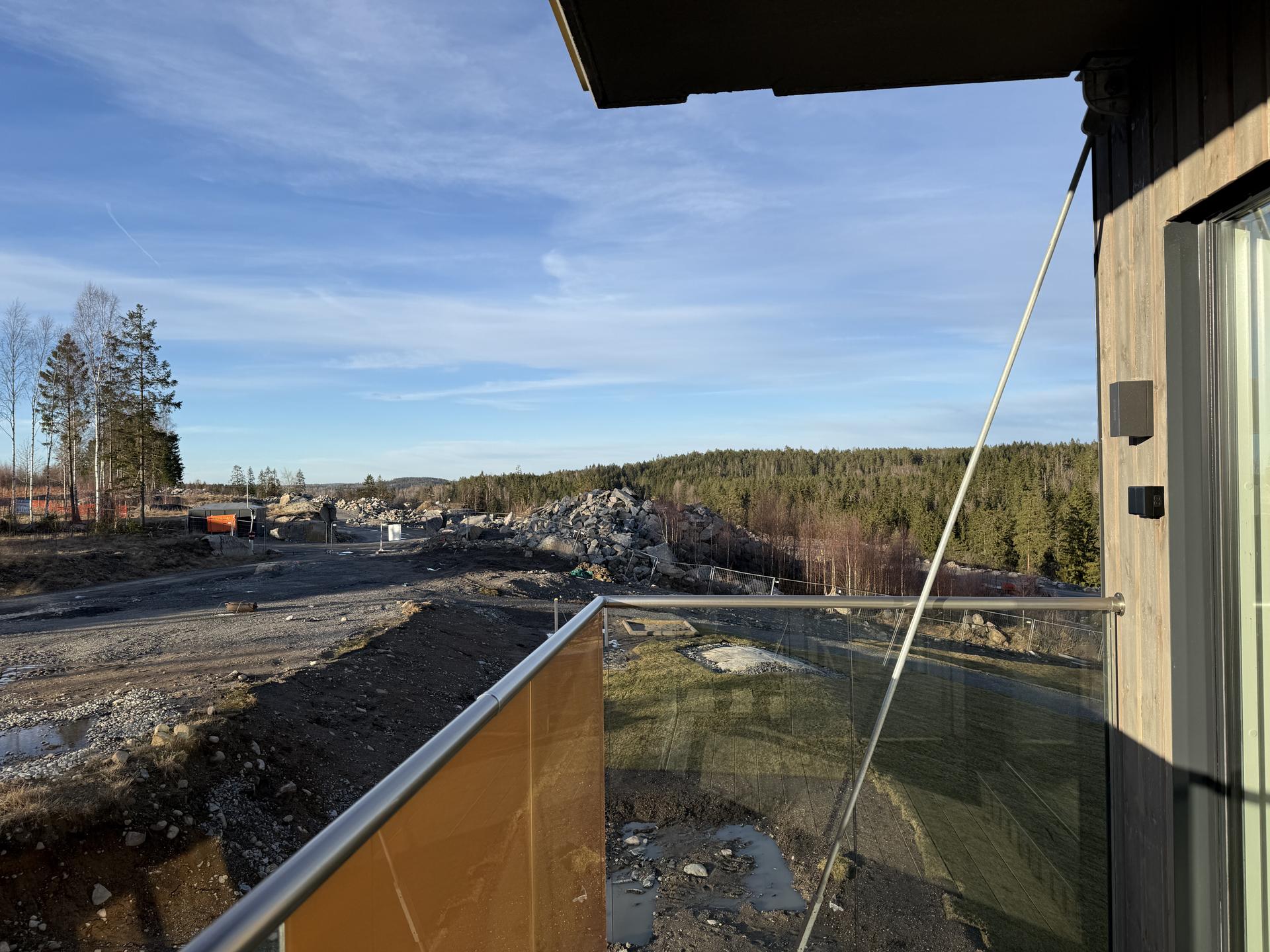 Hjørneleilighet i 3. etasje med gode solforhold og utsikt. Bilde nummer 3 av 3