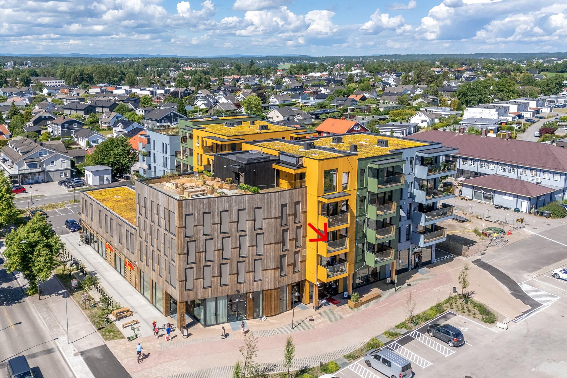 Leiligheten har en suveren plassering i byggets 3. etasje. . Bilde nummer 1 av 3