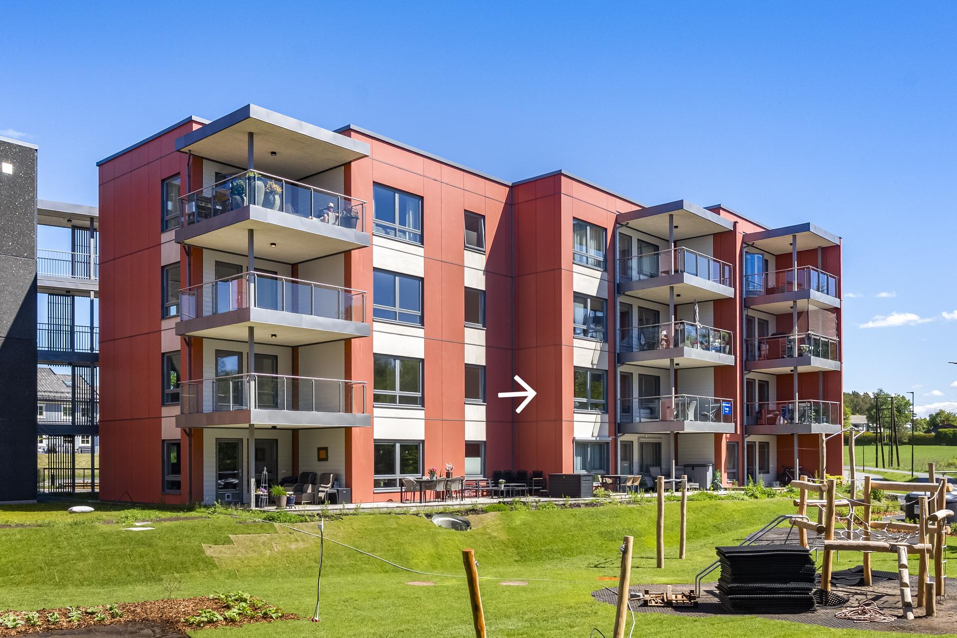 Leiligheten har en attraktiv beliggenhet på Halmstad med kort vei til det meste. Togstasjon er også i gangavstand. . Bilde nummer 3 av 3