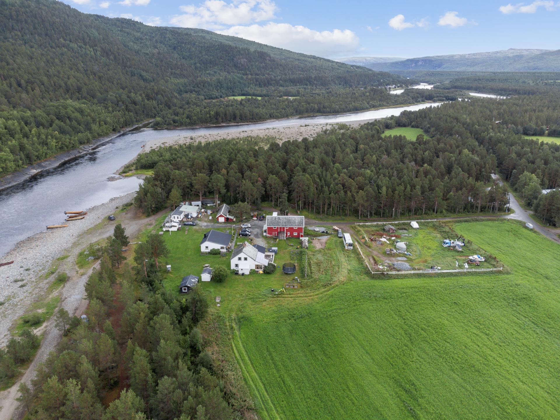 Eiendommen ligger i et område regulert for landbruk, natur, friluft og reindrift (LNFR).. Bilde nummer 3 av 3