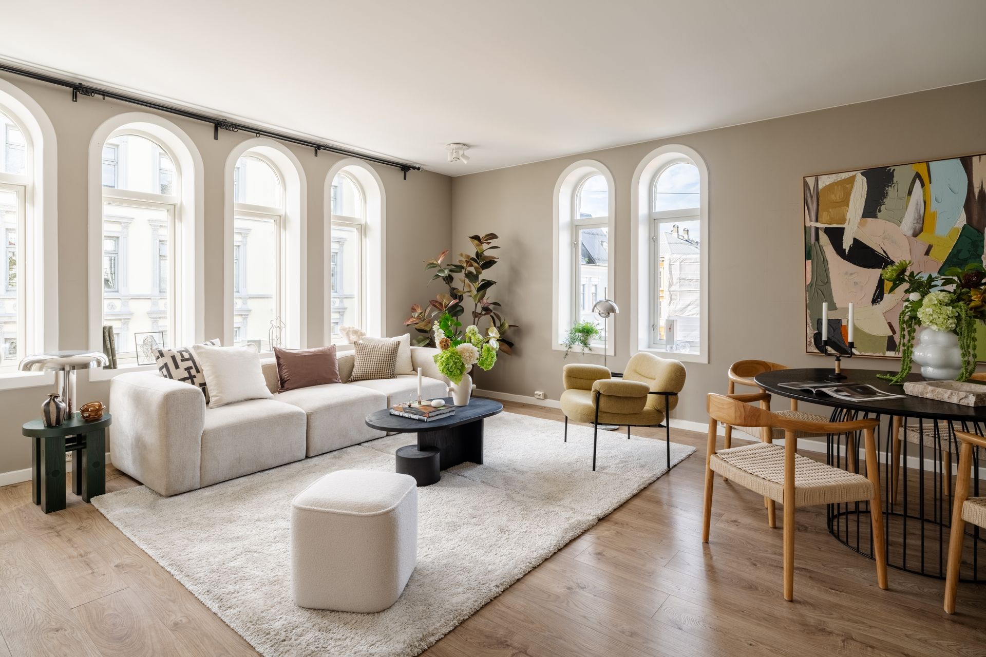 Velkommen til Sofies gate 67. Foto: [Fotograf eller fotofirma]. Bilde nummer 1 av 3