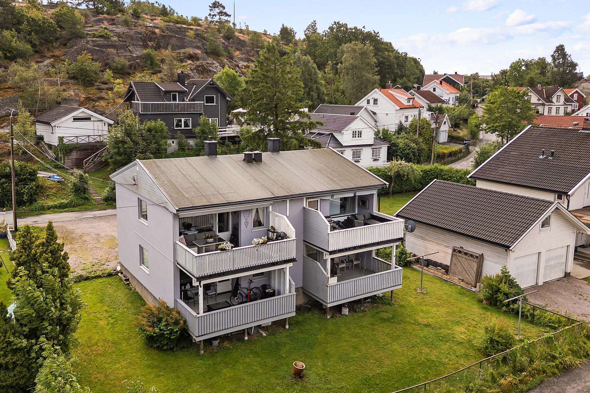 Leiligheten har en utvidet veranda på ca. 15 m² med gode møbleringsmuligheter.. Bilde nummer 3 av 3