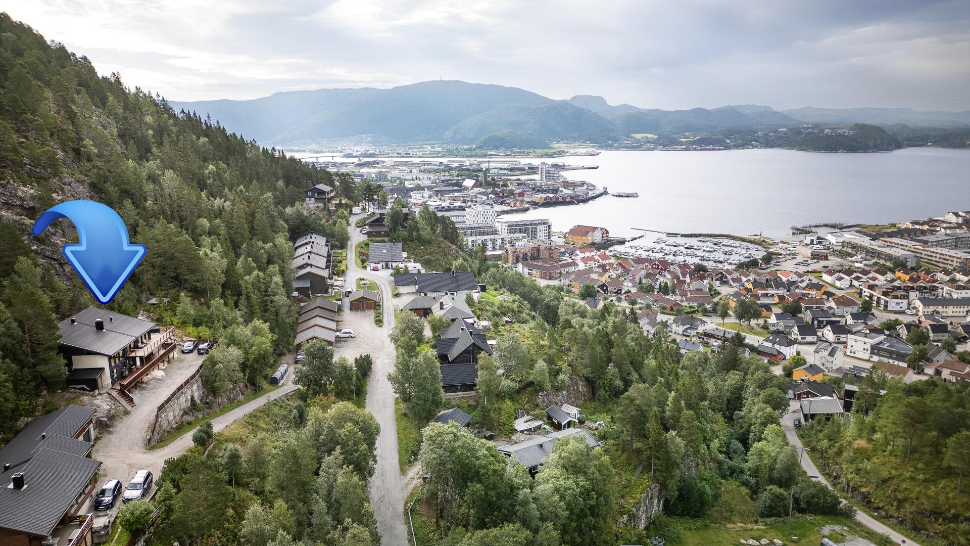 EiendomsMegler 1 v/Henrik Fjær Tausvik har gleden av å presentere Lissfjellvegen 17! Foto: Martin Hågensen . Bilde nummer 1 av 3