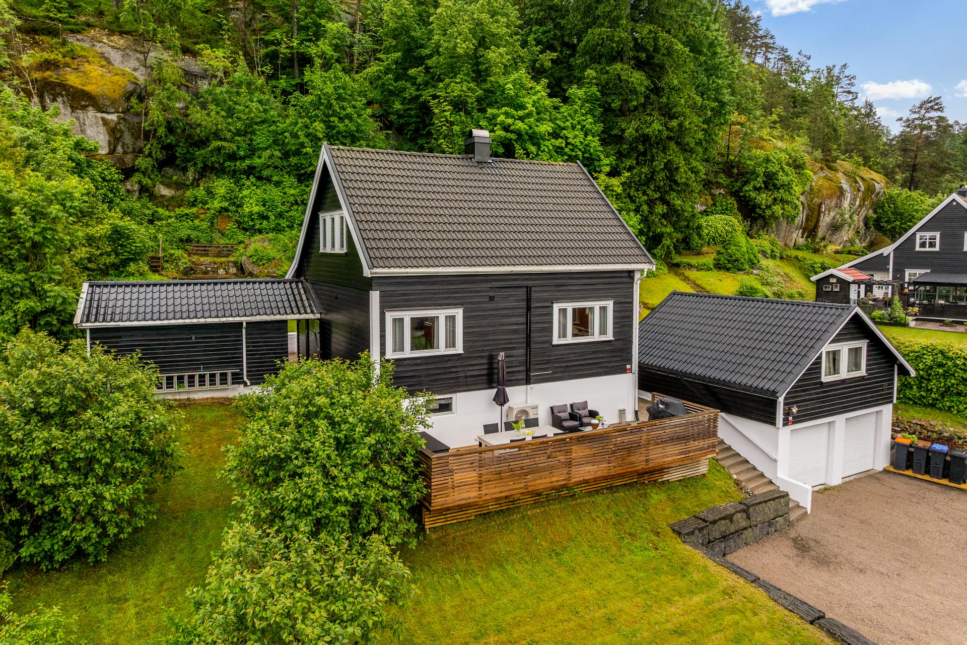 Velkommen til Jegerveien 17! Foto: Karl Filip Østmoen Kronstad.. Bilde nummer 1 av 3