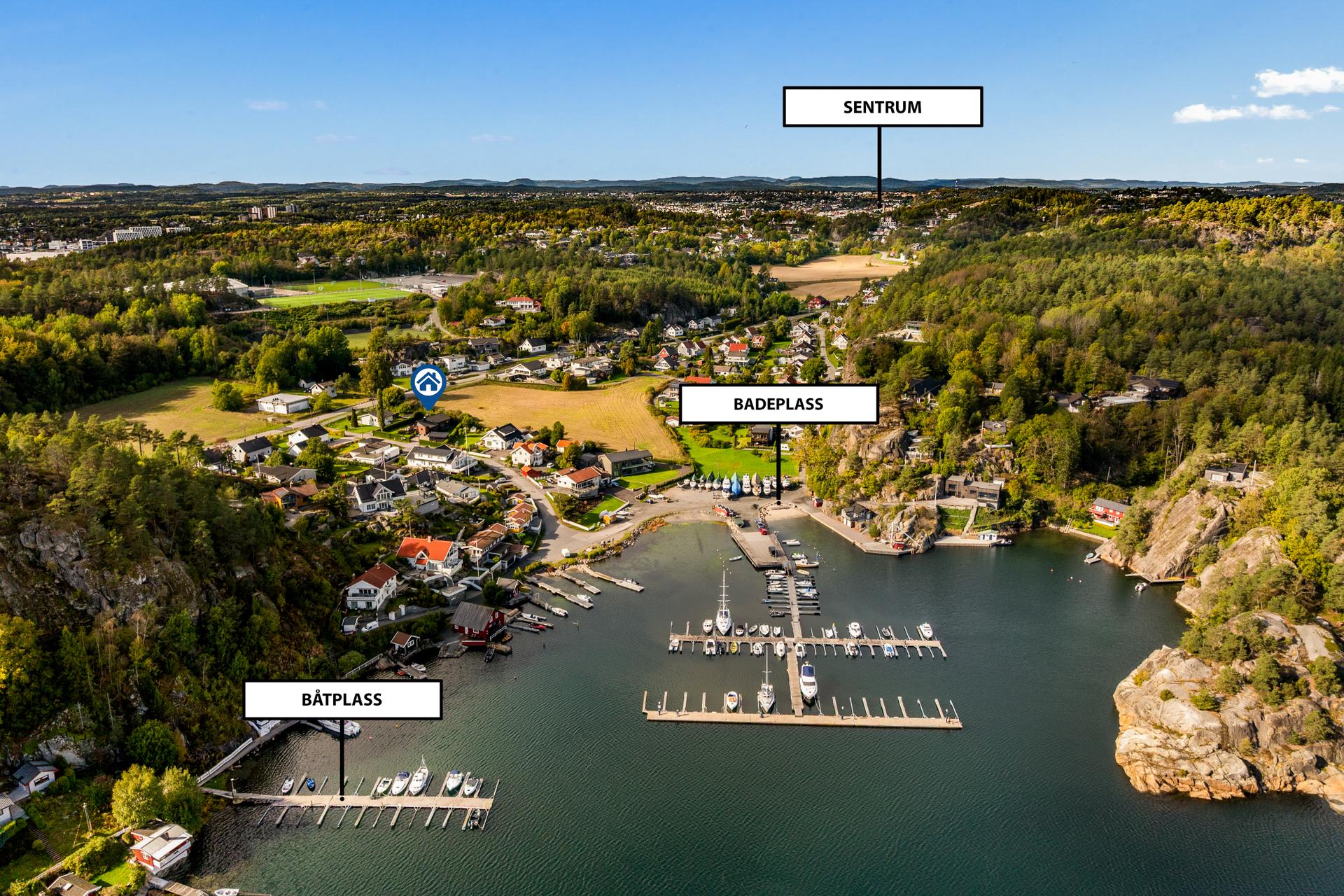 Kort vei fra boligen til båtplass, badestrand og Sandefjord sentrum.. Bilde nummer 2 av 3
