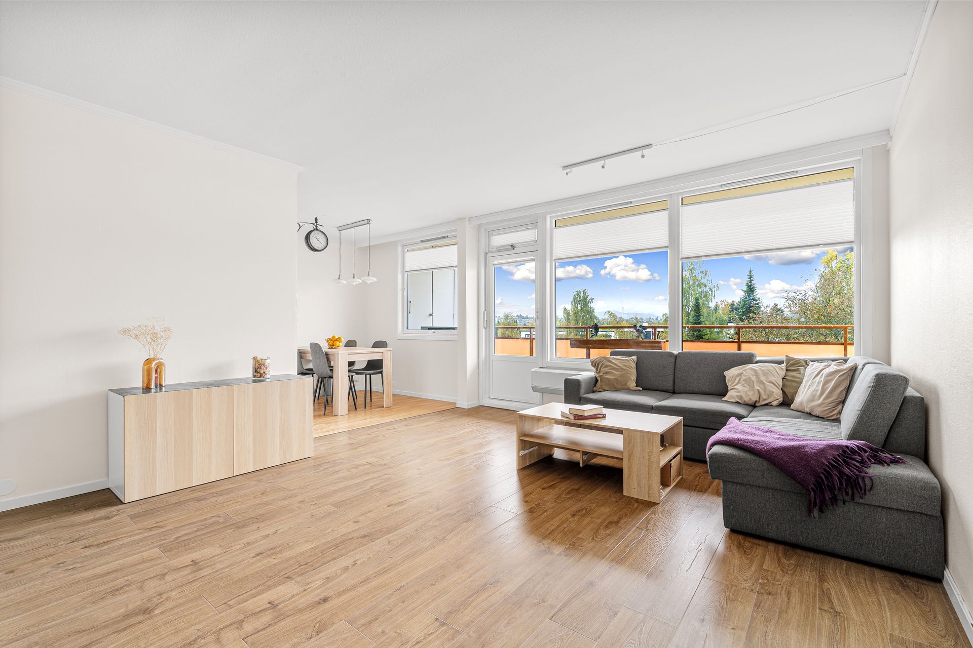 EiendomsMegler 1 ved Anders Keiseraas har gleden av å presentere Saupstadringen 39 A. Foto: Ekaterina Krokstad (Krokstad & Nervik).. Bilde nummer 1 av 3