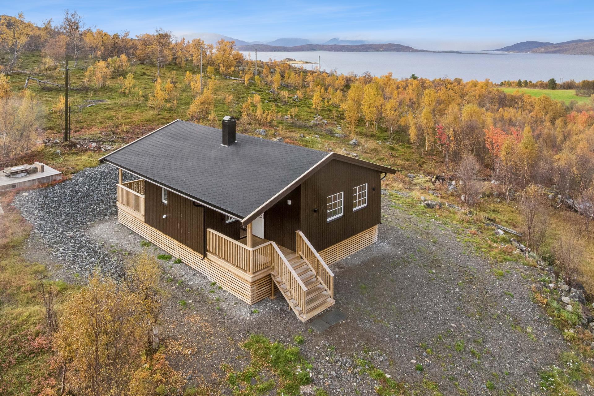 Velkommen til Djupvikveien 81! Foto: Efkt. Bilde nummer 2 av 3