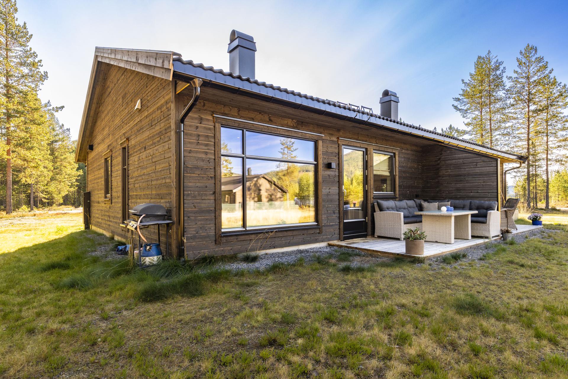 Velkommen til Stubberudmoen 20B. Foto: Viken Fototjenester v/ Eirik Andersen. Bilde nummer 1 av 3