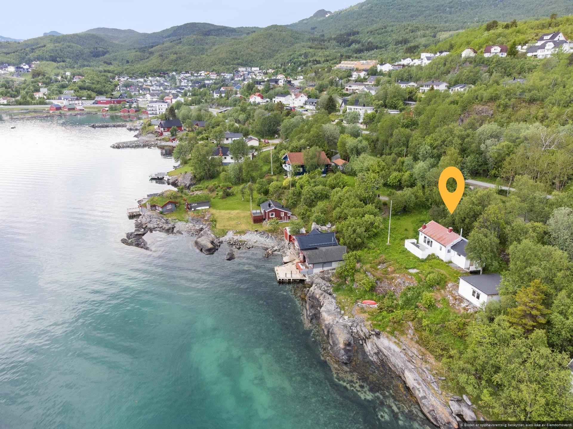 - I 2024 ble eiendommen sammen med naboeiendom omregulert til boligformål. . Bilde nummer 2 av 3