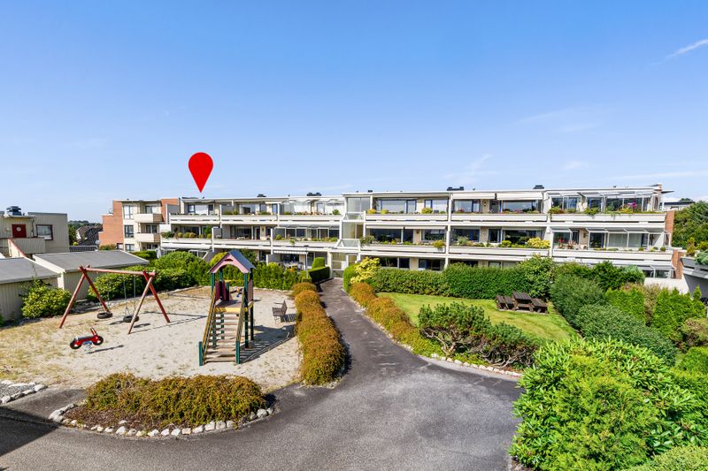 Rødknapplia 1C