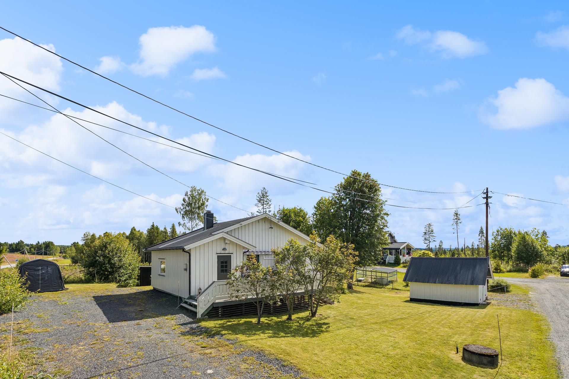 Velkommen til Sørskogbygdvegen 409! Foto: Elisabeth Gjerdingen v/Efkt . Bilde nummer 1 av 3