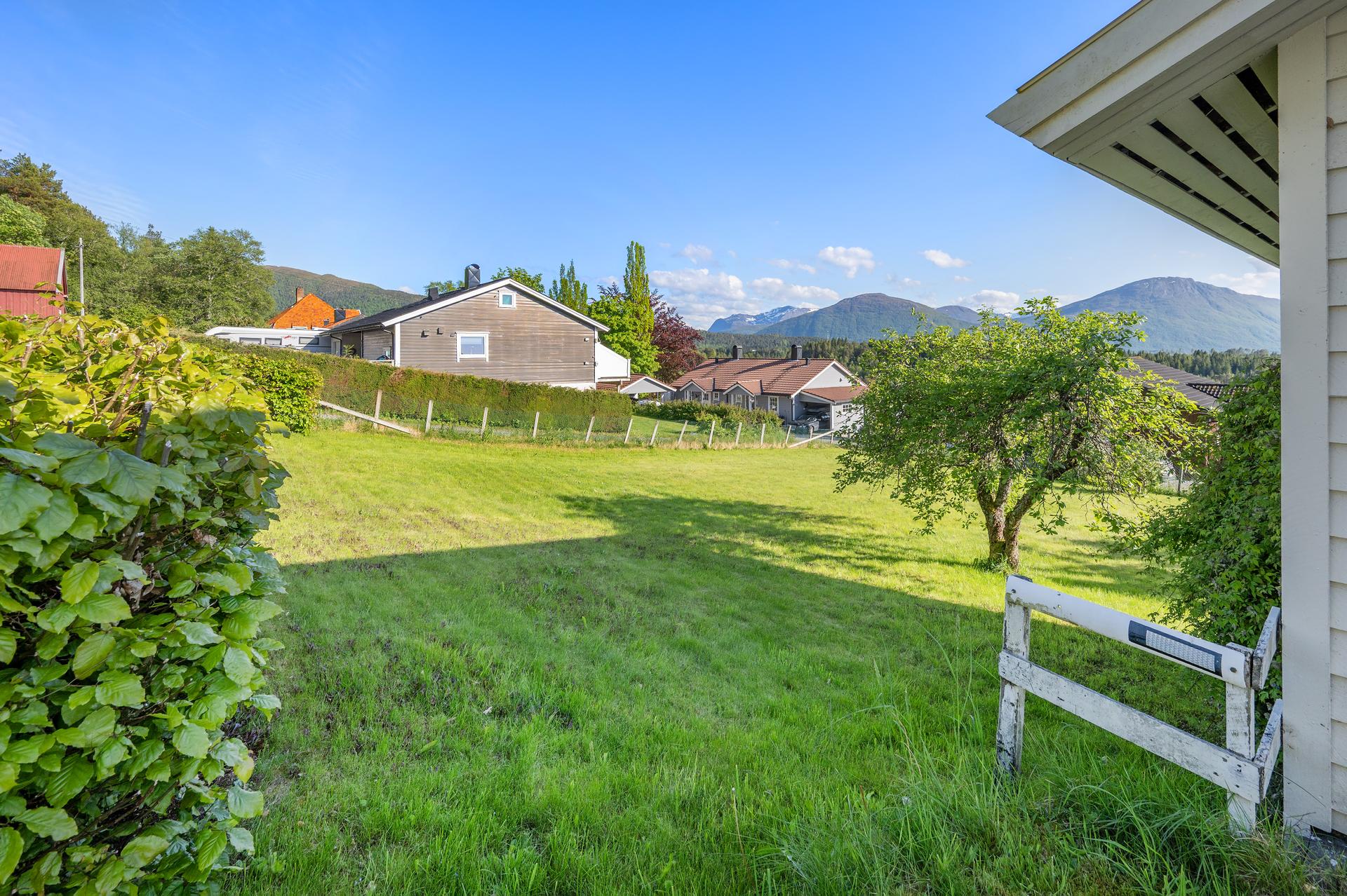Tomta er på 624 m². . Bilde nummer 3 av 3