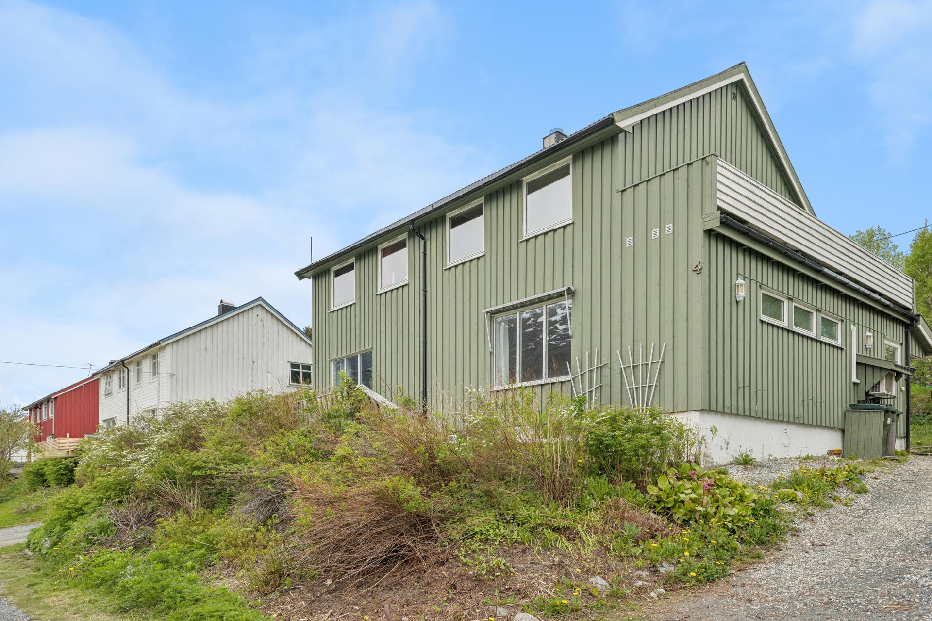 Halvpart av tomannsbolig i Åsbyen. . Bilde nummer 3 av 3