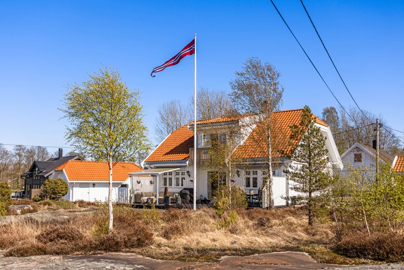 Rød 23