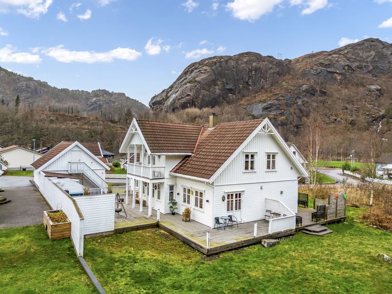 Eikedalsveien 21