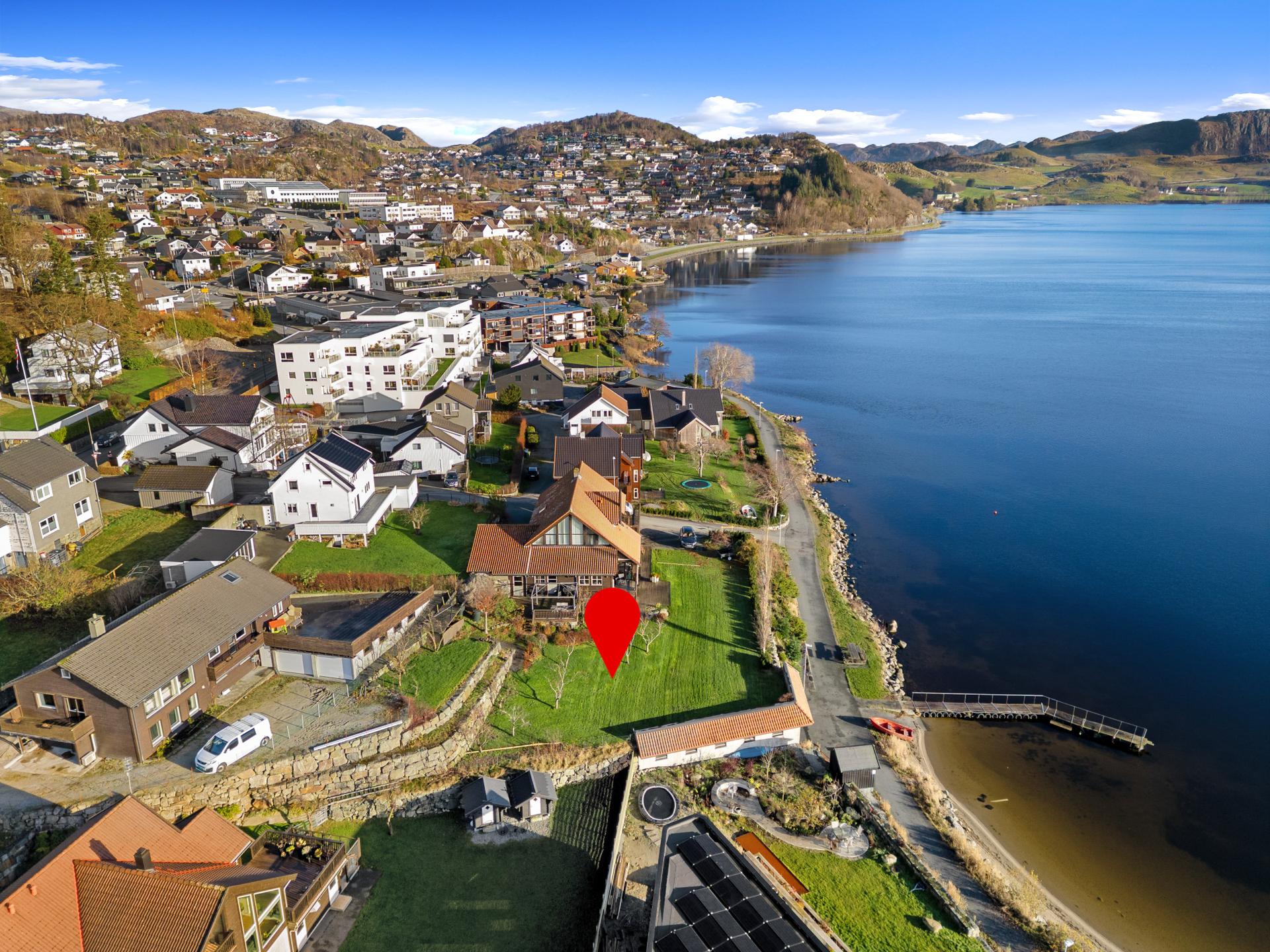 EiendomsMegler1 v/Torill Kalsaas presenterer tomt i Rettedalen 29B. Bilde nummer 1 av 3