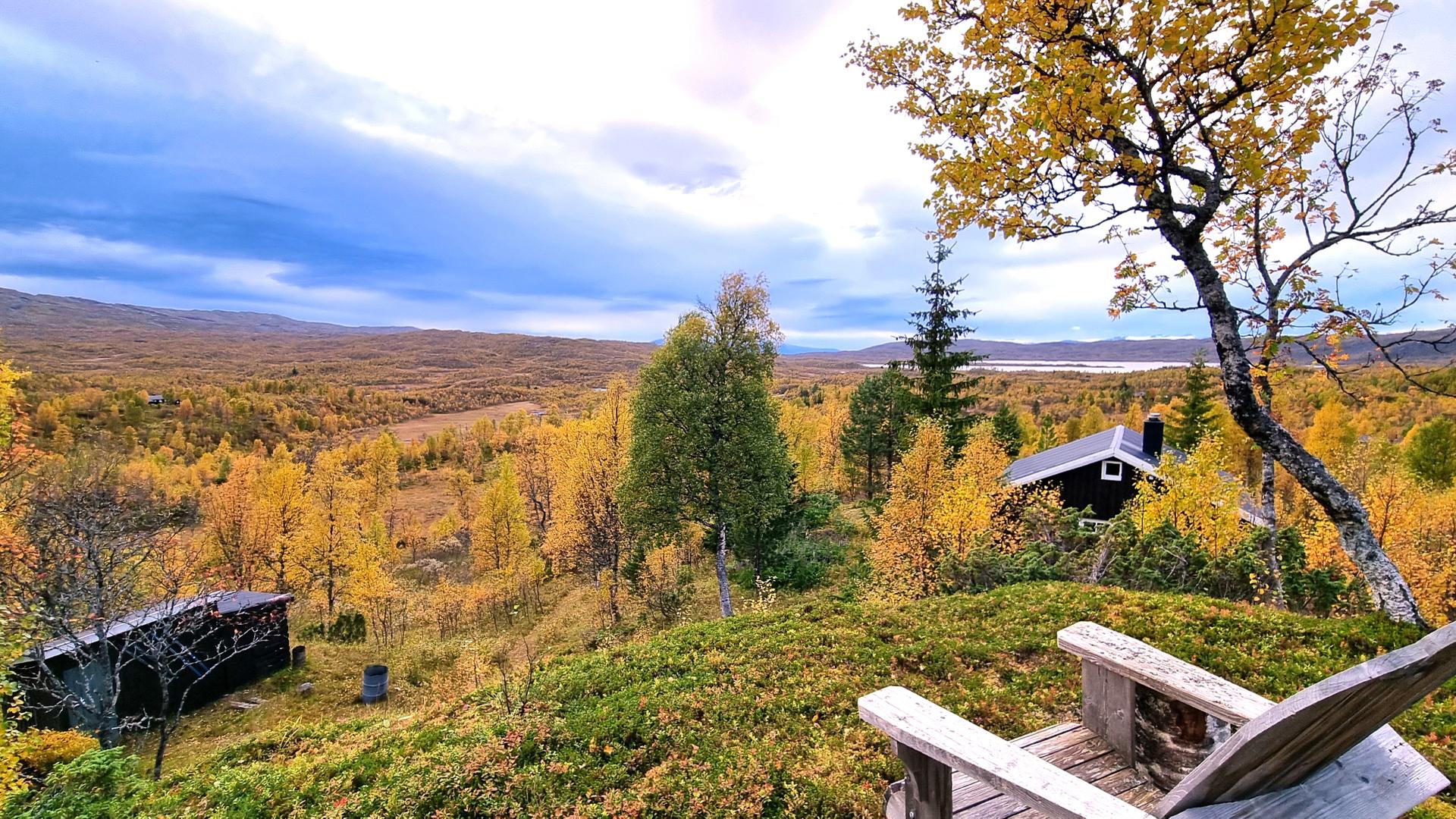 EiendomsMegler 1 v/Gisle Kallestad har gleden av å presentere Tverrvatnet 31. Foto: EFKT. Bilde nummer 1 av 3