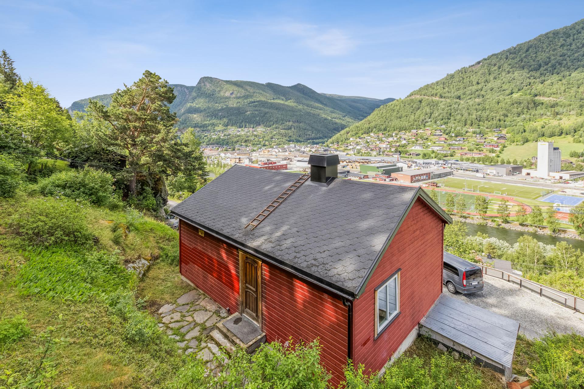 Velkommen til Steindalsvegen 30! . Bilde nummer 1 av 3