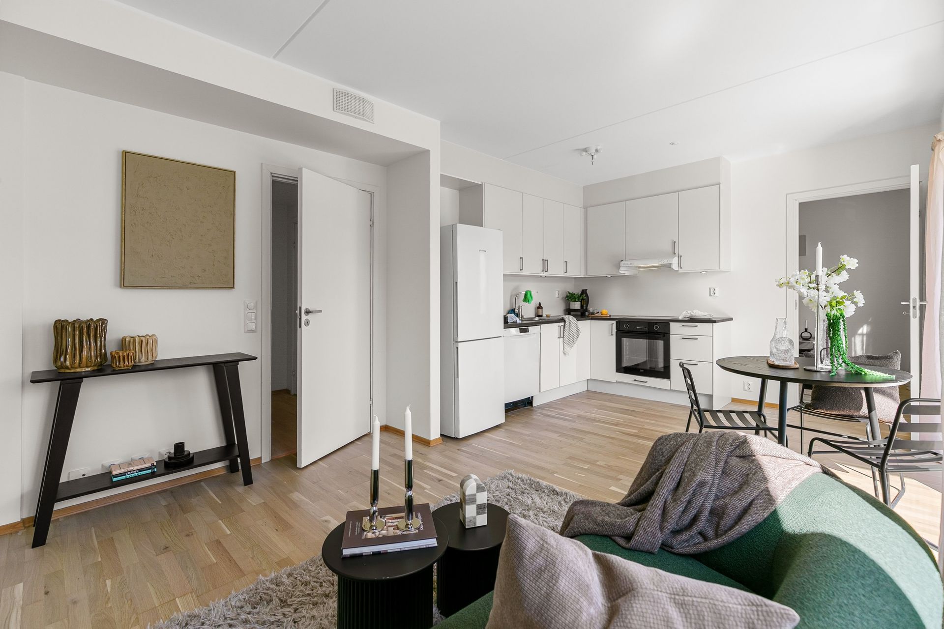 Velkommen til Mørtelverksbakken 13. Foto: [Fotograf eller fotofirma].. Bilde nummer 1 av 3