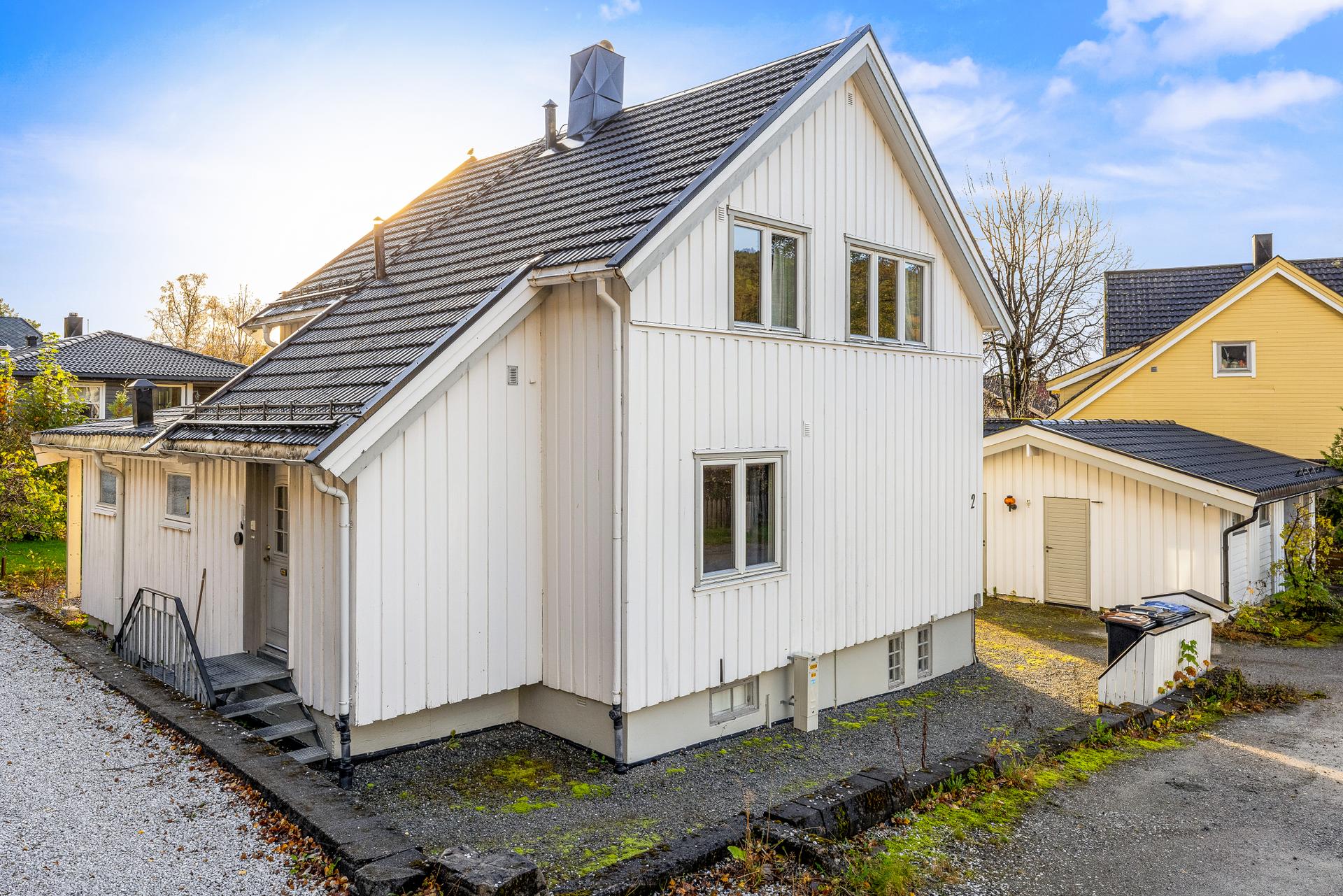 EiendomsMegler 1 v/Henrik Fjær Tausvik har gleden av å presentere Brennhammergata 2! Foto: Martin Hågensen . Bilde nummer 1 av 3