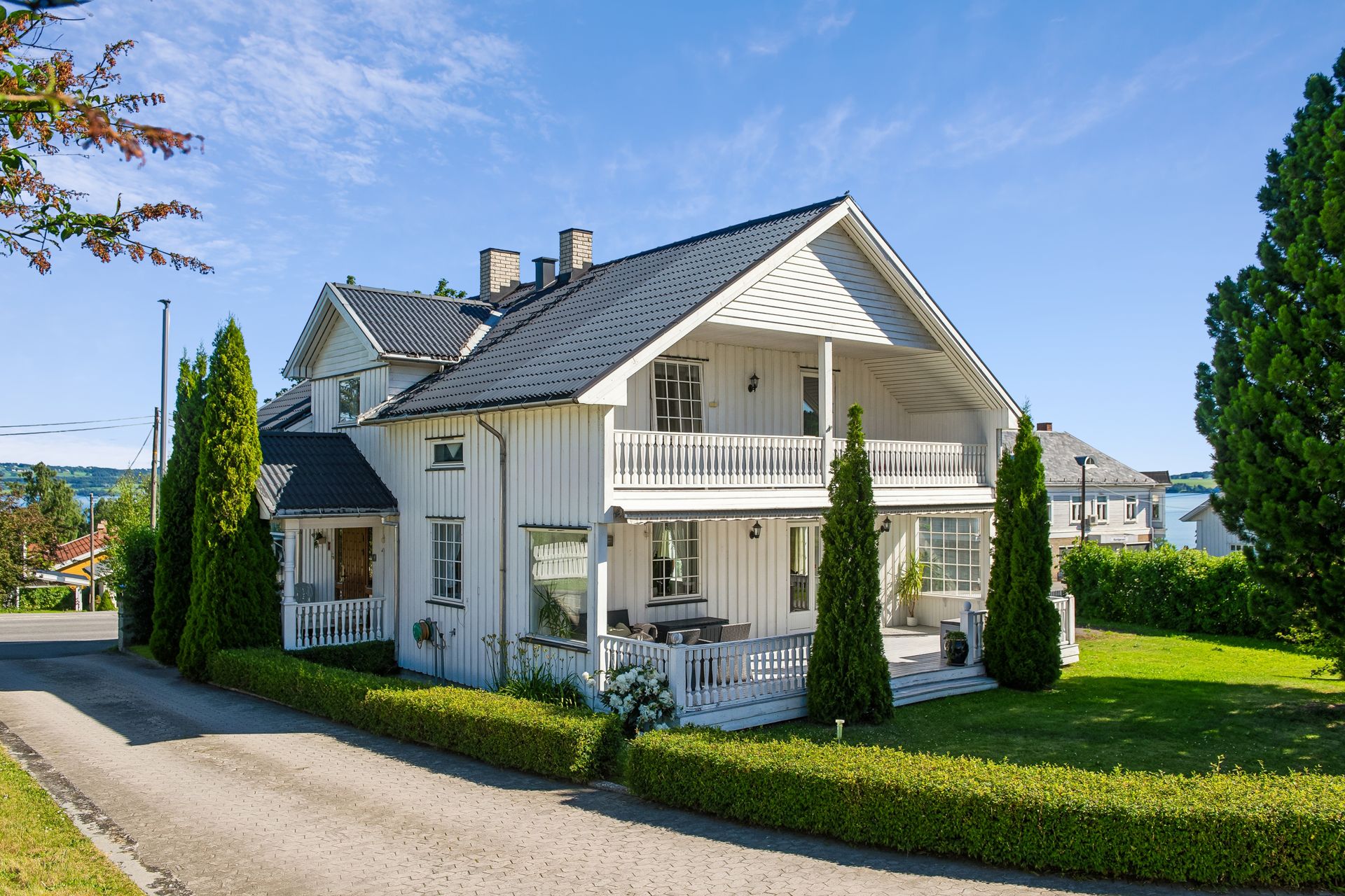 Velkommen til Mjøsvegen 470!  En sjelden mulighet sentralt på Kapp. Foto: Lelde Bonfelde-Lapina v/Efkt . Bilde nummer 1 av 3