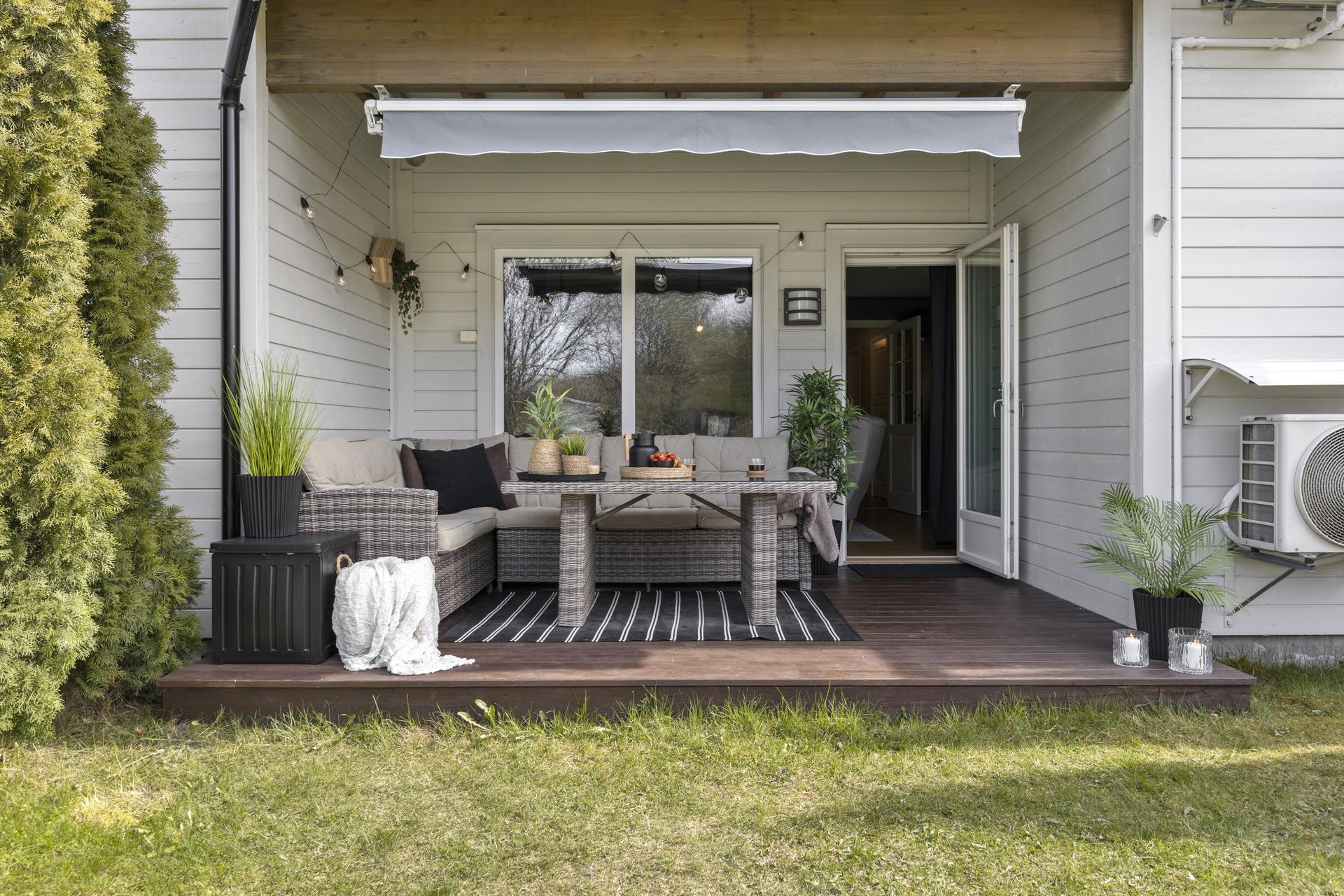 Trivelig praktisk treromsleilighet med hyggelig terrasse! . Bilde nummer 2 av 3