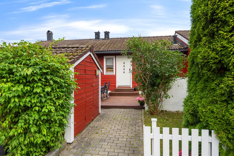 Nedre Toppenhaug 24