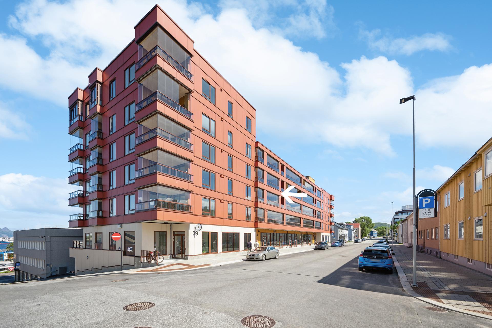 Leiligheten er ubebodd og tom - klar for innflytting når som helst. . Bilde nummer 2 av 3