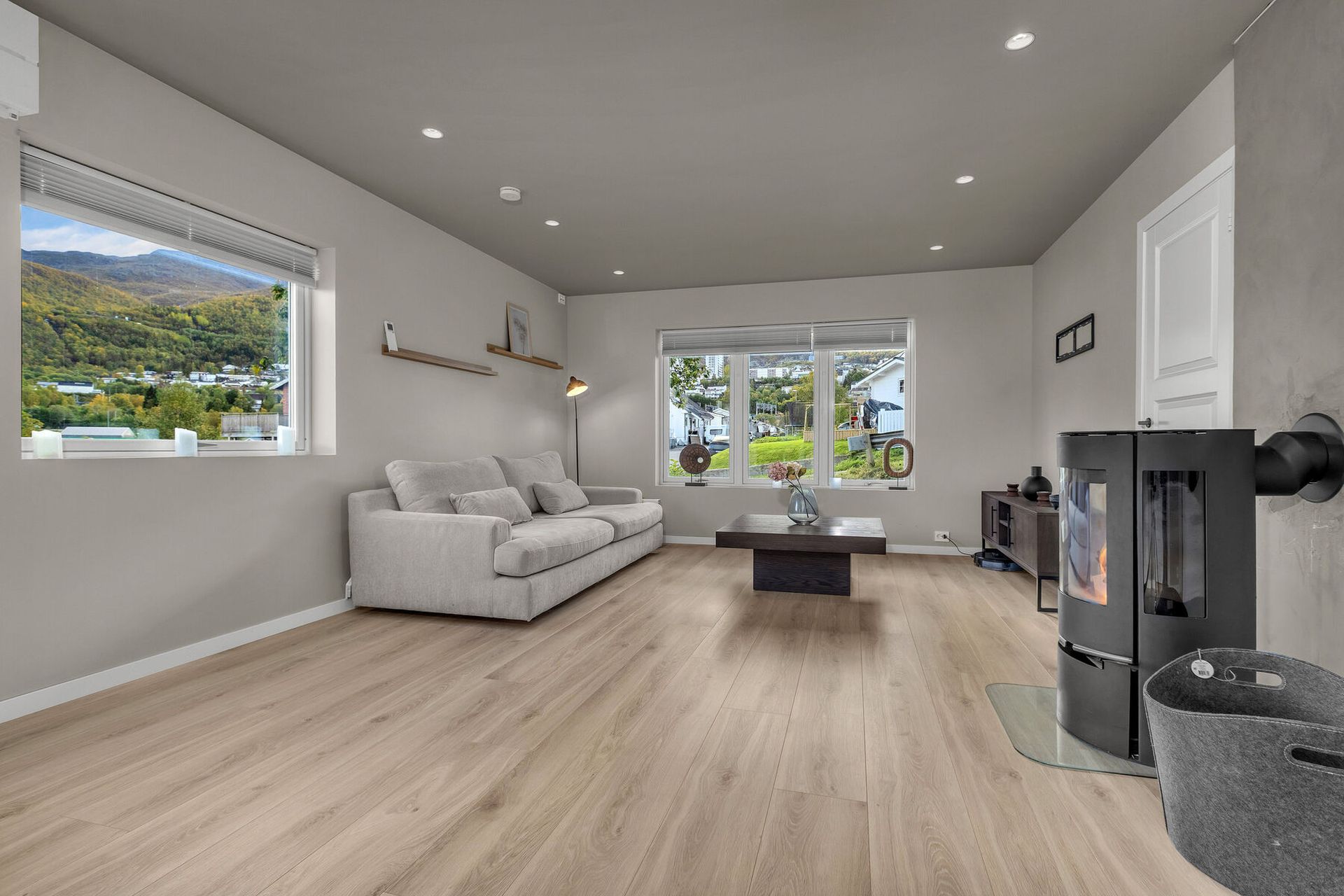 Velkommen til Wergelands Vei 15 A! Foto: Kalle Punsvik. Bilde nummer 1 av 3