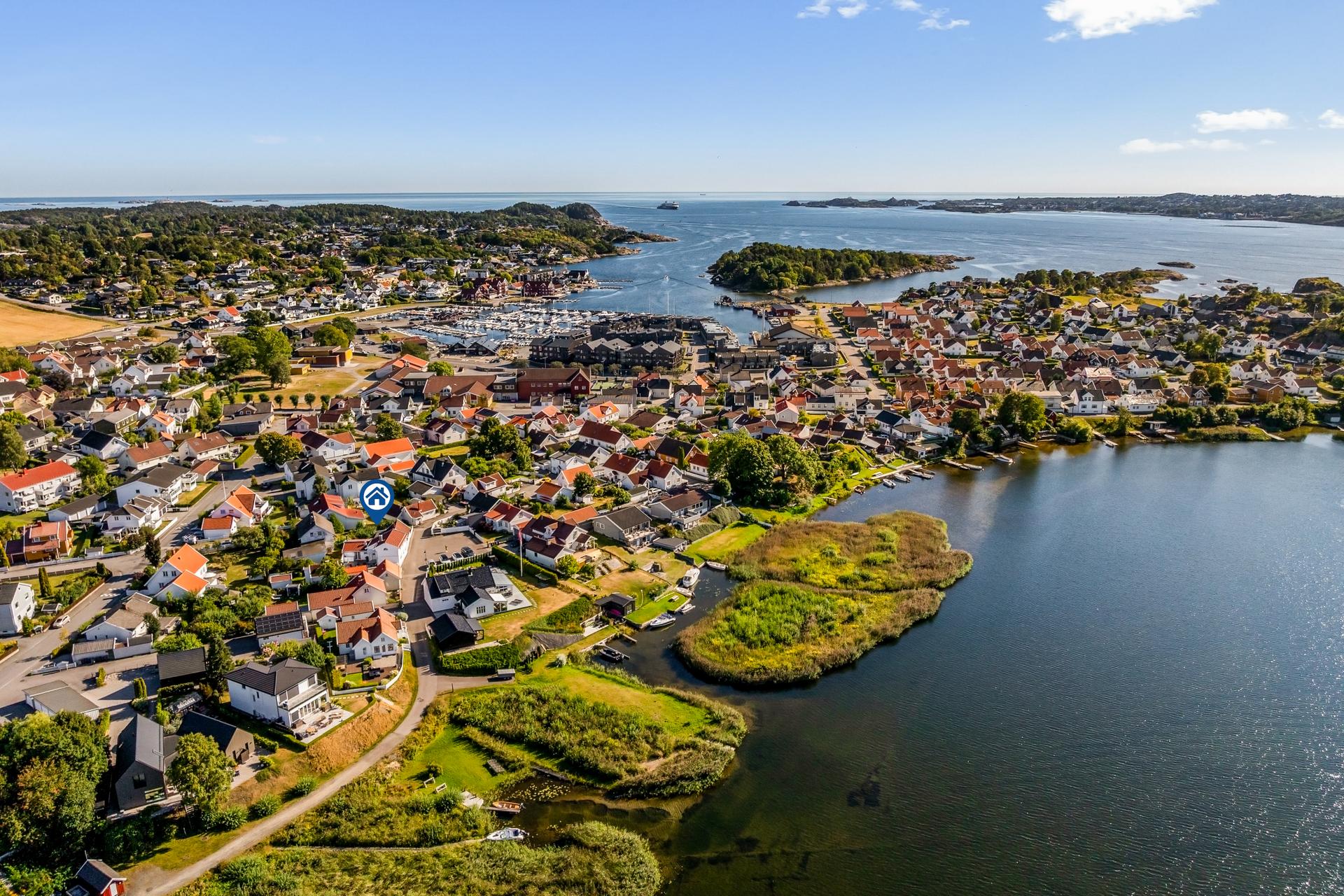 Velkommen til Sauegata 18. Foto: Karl Filip Østmoen Kronstad. Østre Halsen skole ligger kun 3 minutters gange unna.. Bilde nummer 1 av 3