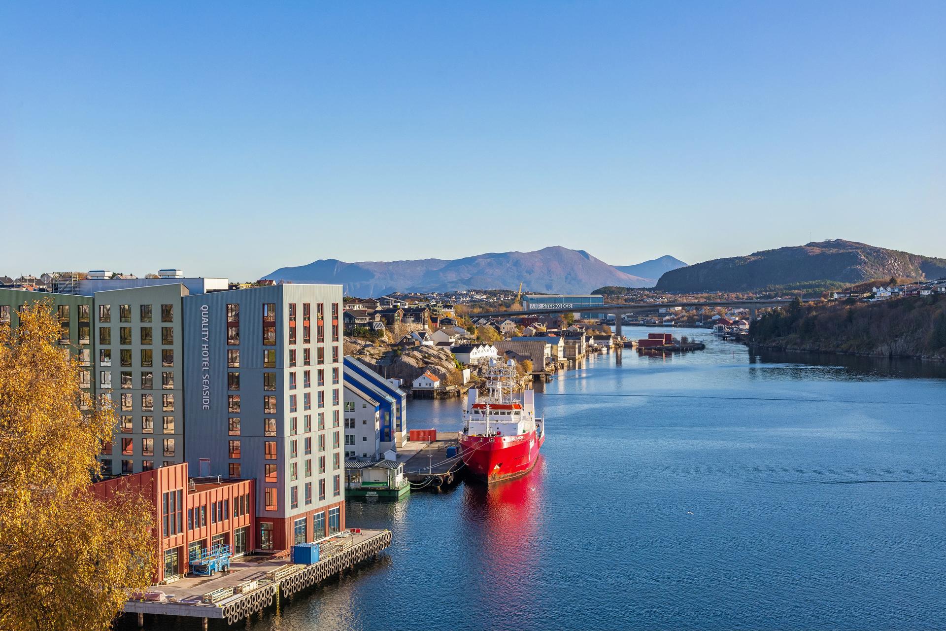 Sentral beliggenhet i Kristiansund med kort gangavstand til dagligvarebutikker og sentrumstilbud.. Bilde nummer 3 av 3