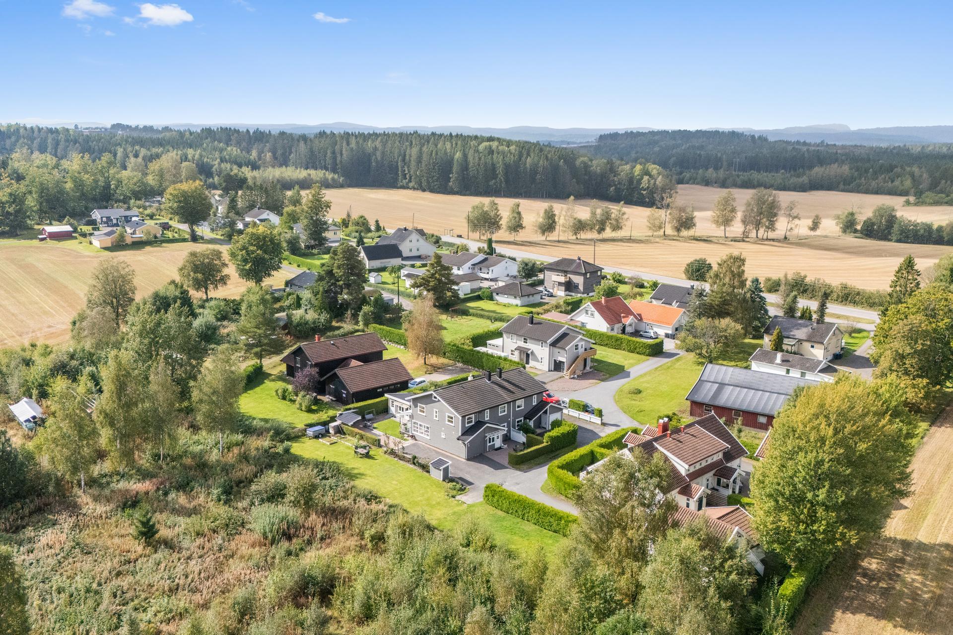 Fin beliggenhet på Fevang, nord for Sandefjord.. Bilde nummer 3 av 3