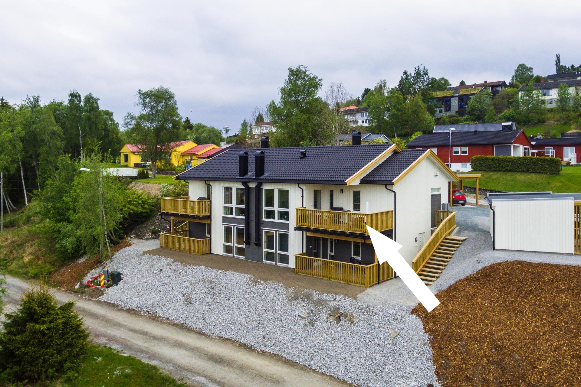 Velkommen til Svedjanvegen 18B, presentert av EiendomsMegler 1 v/ Sigve Haugdahl. Foto: ELW media (Espen Wåde). Bilde nummer 1 av 3
