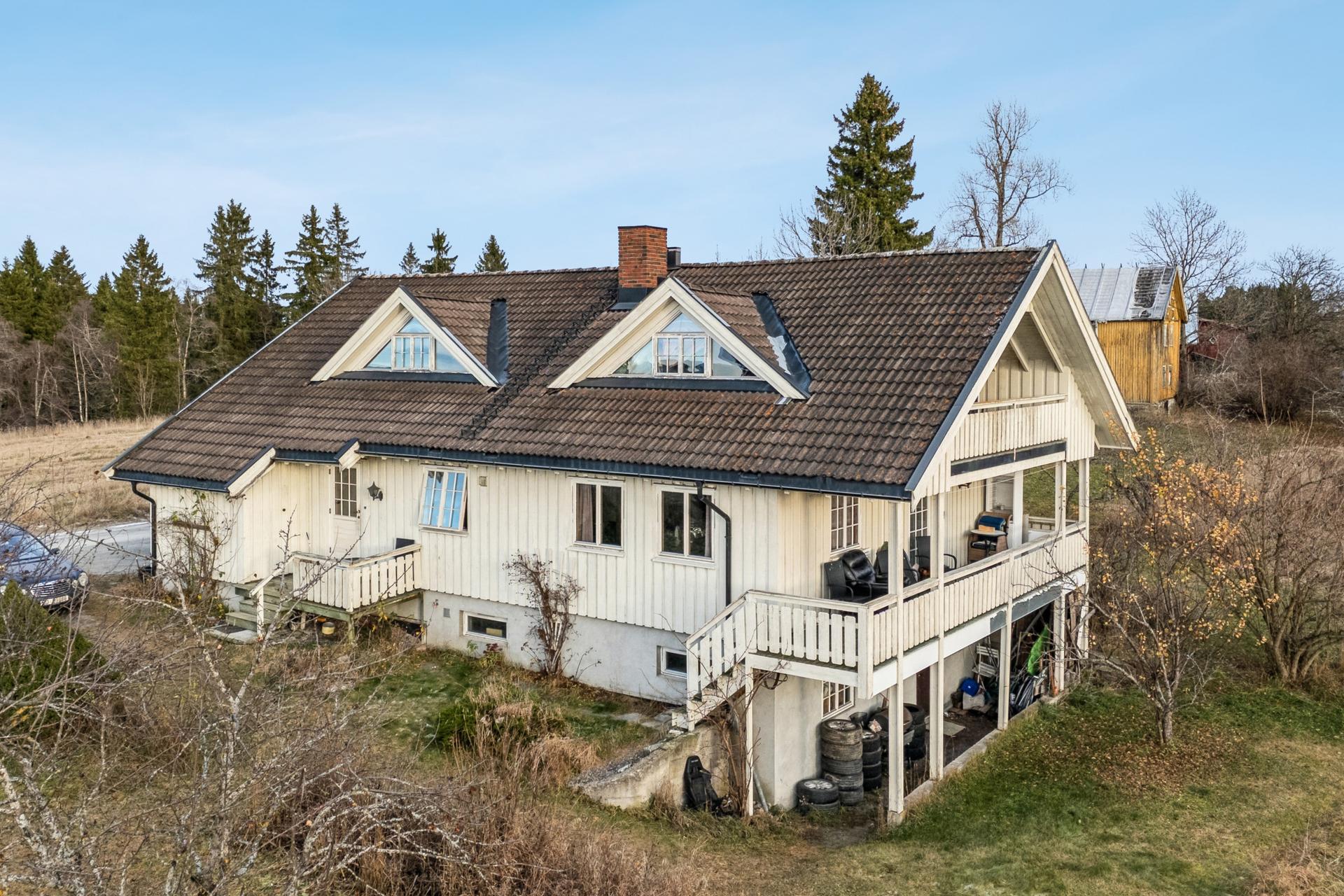 Fasade kårbolig fra vest. Bilde nummer 3 av 3