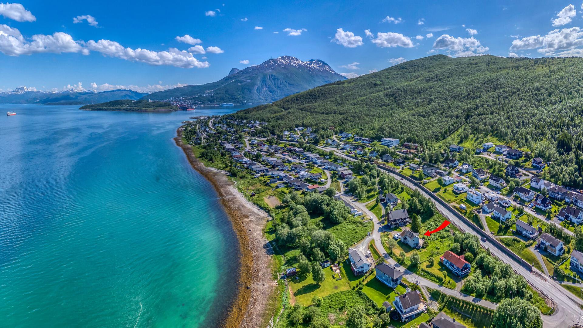 Eiendommen ligger i Emmenes i Narvik kommune.. Bilde nummer 3 av 3