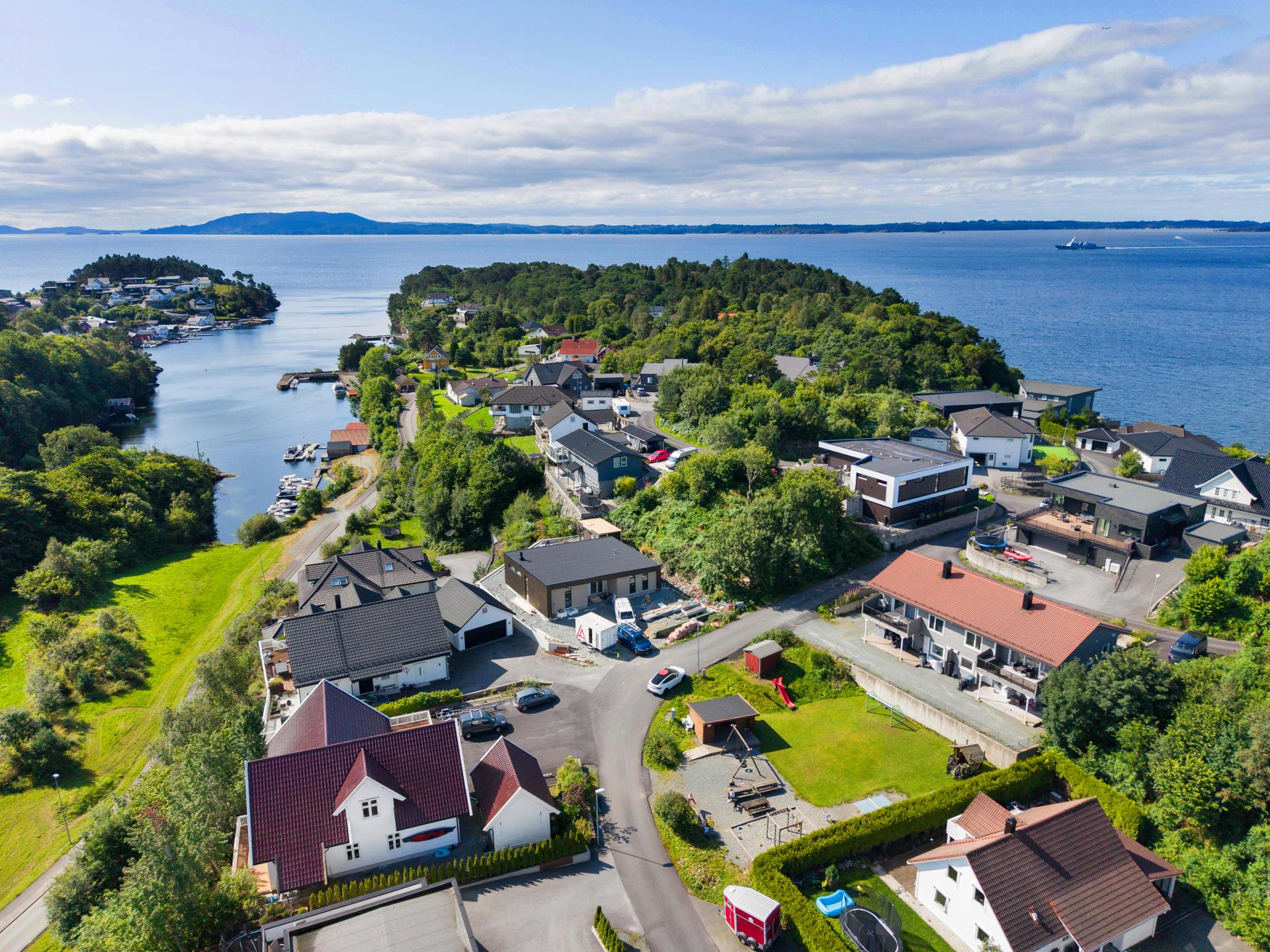 Velkommen til Sundøytangen 53. Foto: [Fotograf eller fotofirma]. Bilde nummer 1 av 3