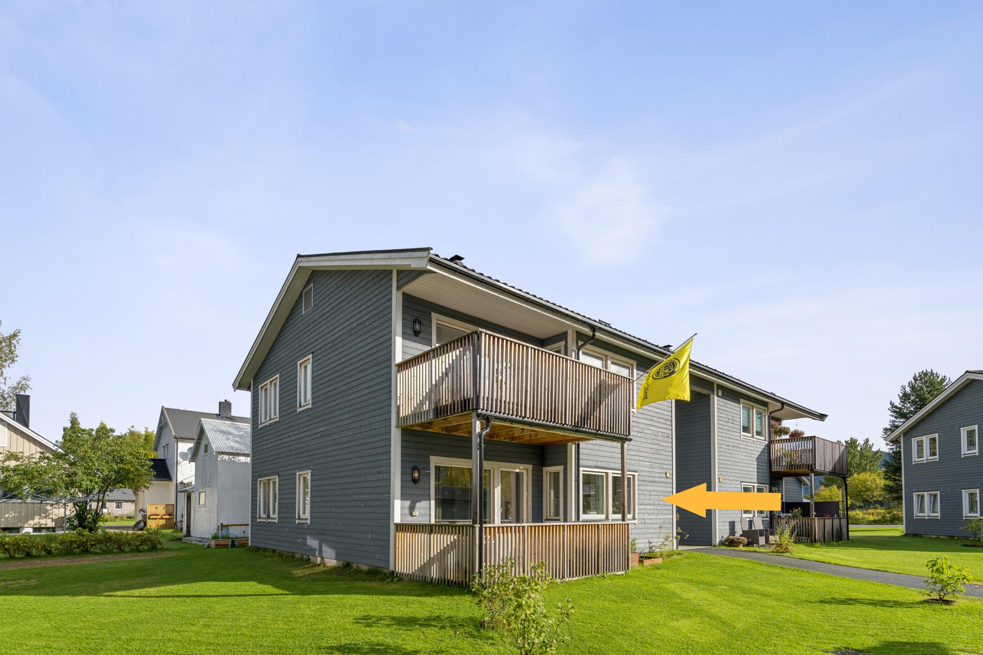 Velkommen til Jernbanegata 33 B! Foto: EFKT AS. Bilde nummer 1 av 3