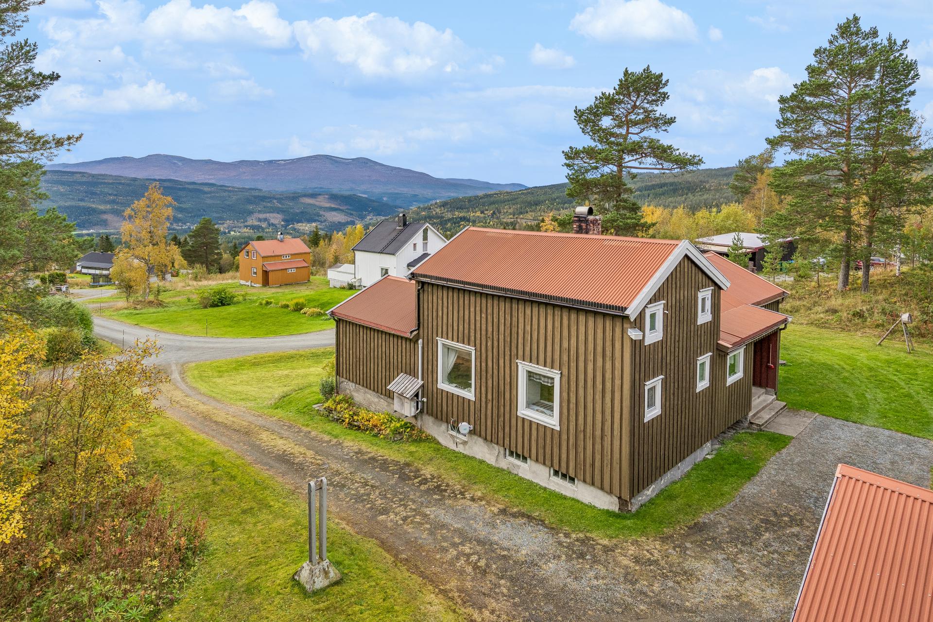 Velkommen til Fjergenveien 53 - Kontakt megler på 918 50 709 / morten.kjelsberg@em1.no dersom det ønskes privatvisning. Foto: EFKT v/ Hanne Larsen. Bilde nummer 1 av 3