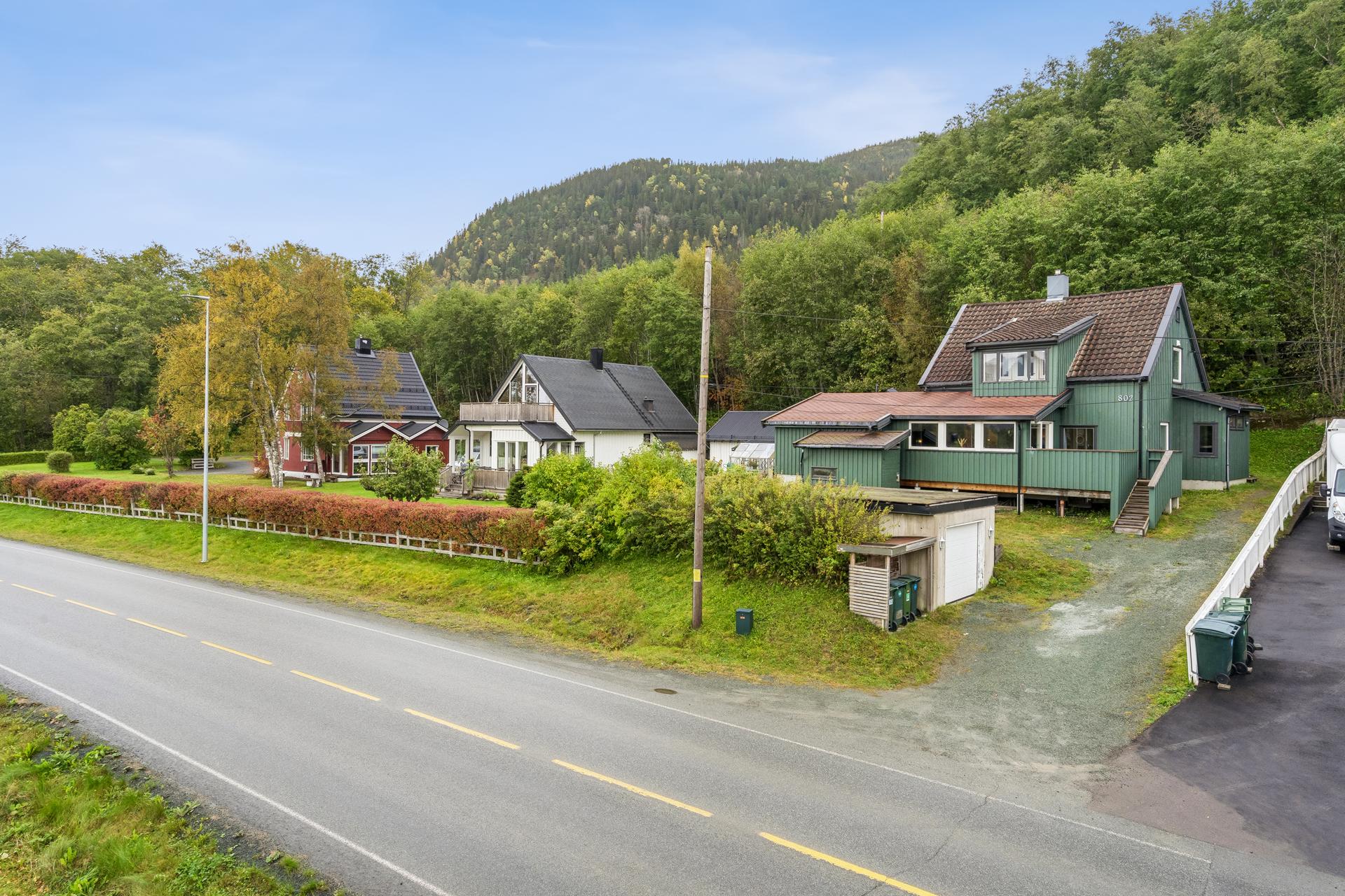 Velkommen til Melhusvegen 802!. Bilde nummer 1 av 3