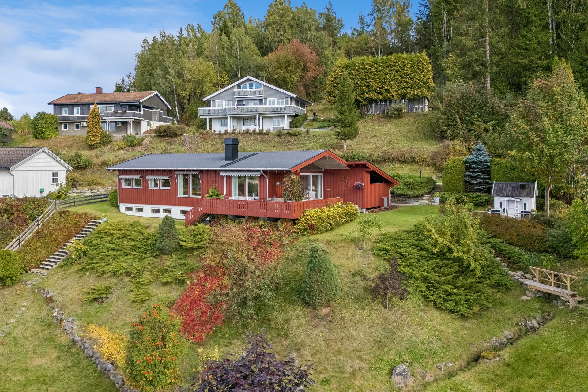 Velkommen til Nyborgvegen 5! Foto: Bente Nijora Aalberg - Efkt Norge AS. Bilde nummer 1 av 3