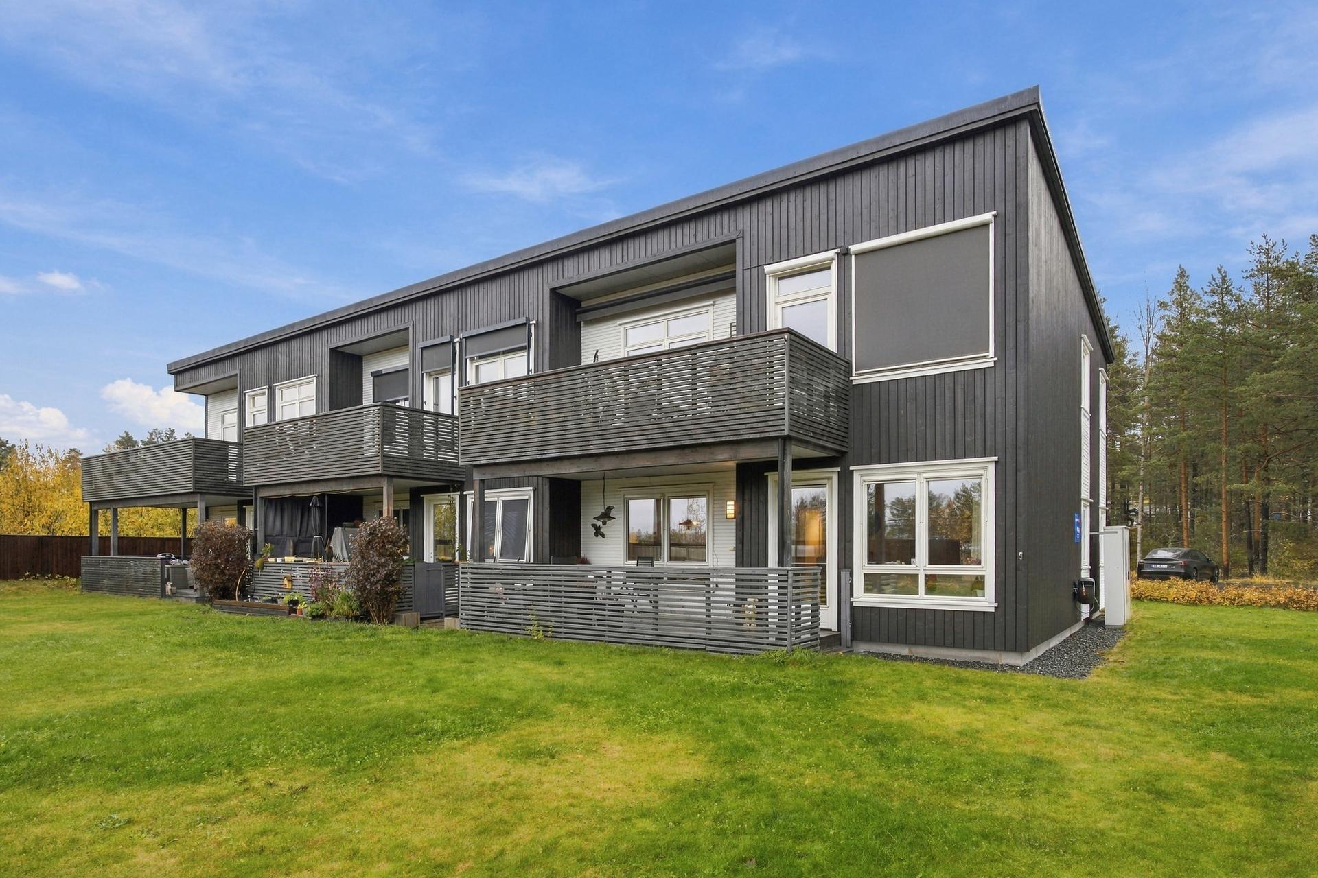 Velkommen til Henckelmyra 5A. Foto: Arild Brun Kjeldaas. Bilde nummer 1 av 3