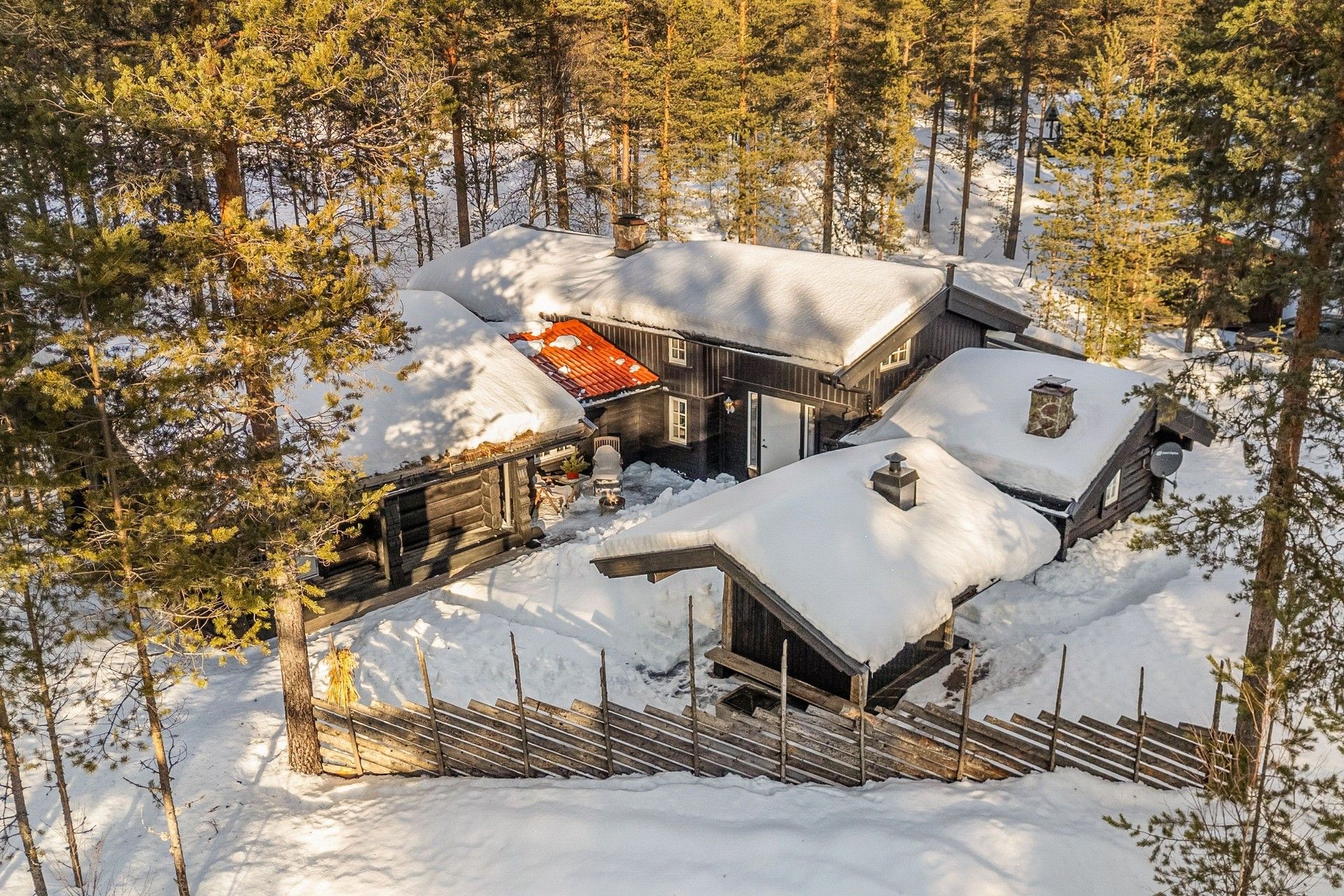 Velkommen til Stortjønnteigen Hytteområde 126. Foto: Husfoto. . Bilde nummer 1 av 3