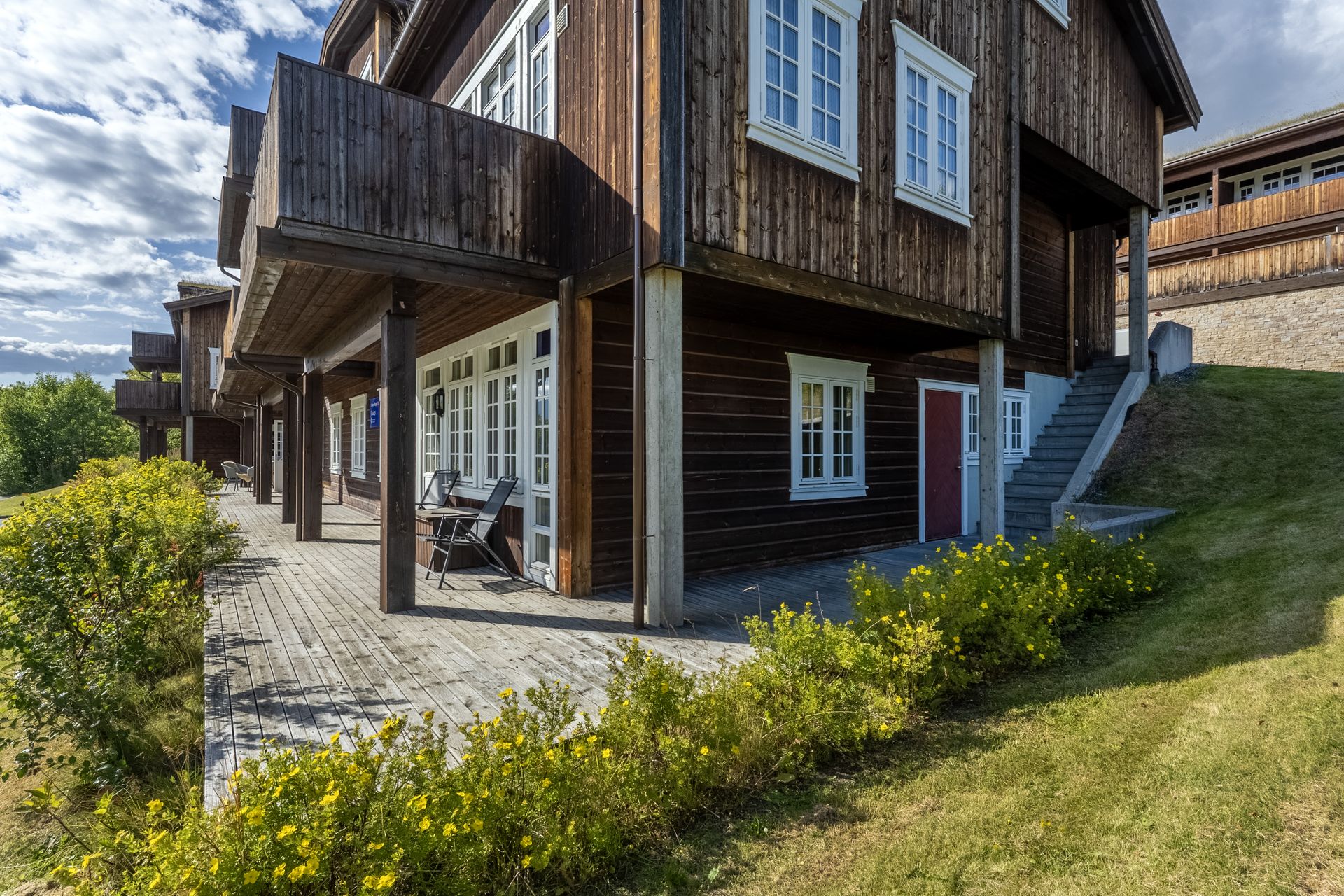 Leiligheten ligger i et hyggelig hyttebygg med flere fritidsleiligheter.. Bilde nummer 1 av 3