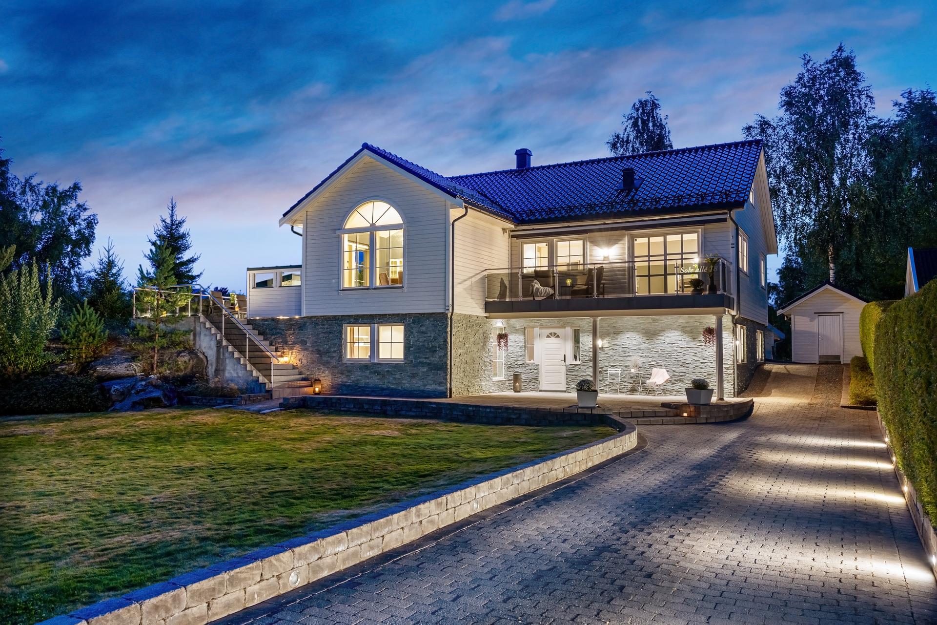 Eiendomsmegler1 Vestby/Son v/ Elise Habberstad har  den glede av å presentere Sole Alle 18! Foto:  Studio Eik v/ Sebastian.. Bilde nummer 1 av 3