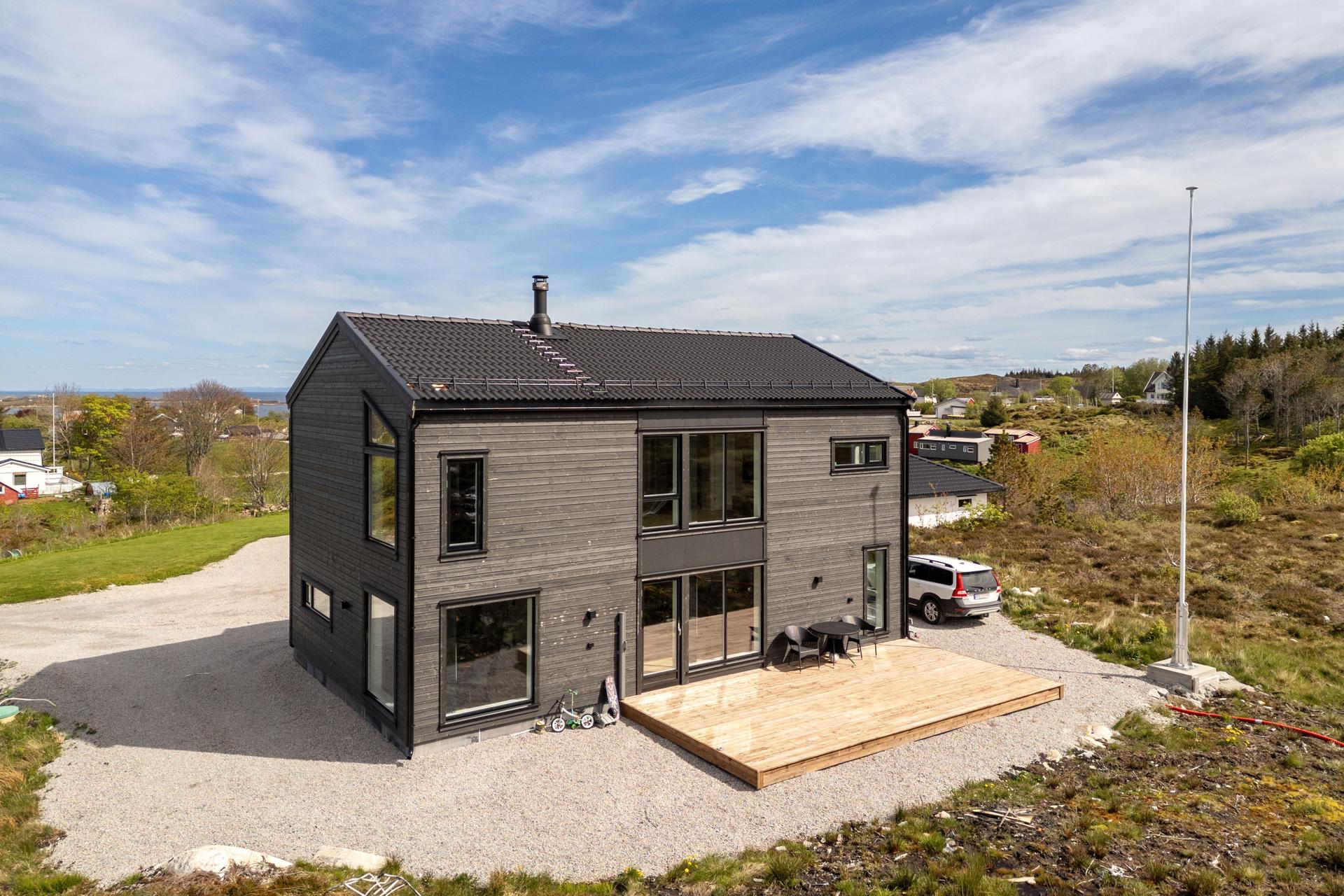 Velkommen til Breimyrringen 17! (Foto: Husfoto AS v/Børge Halseth). Bilde nummer 1 av 3