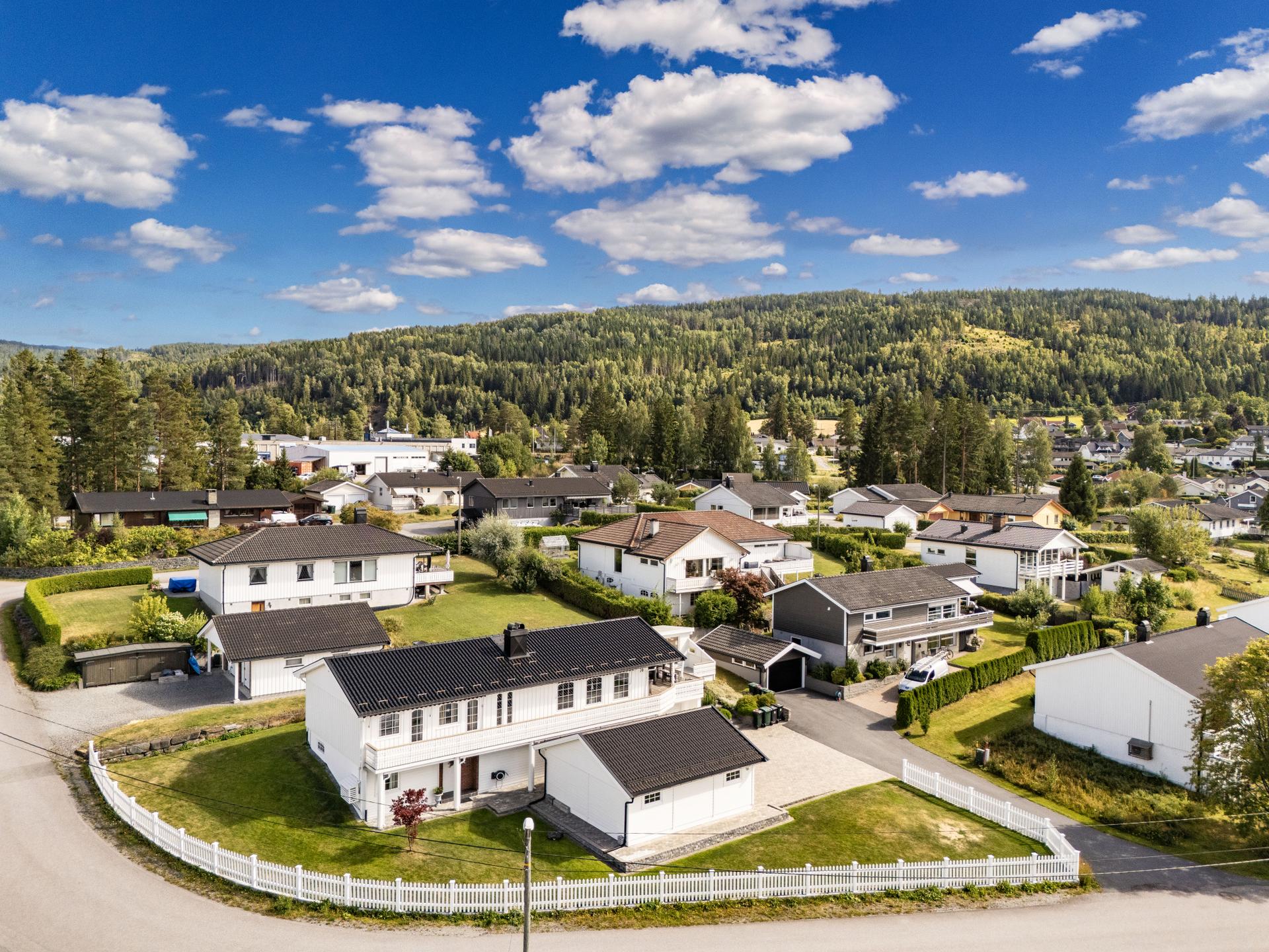 Stor flott eiendom. Bilde nummer 2 av 3