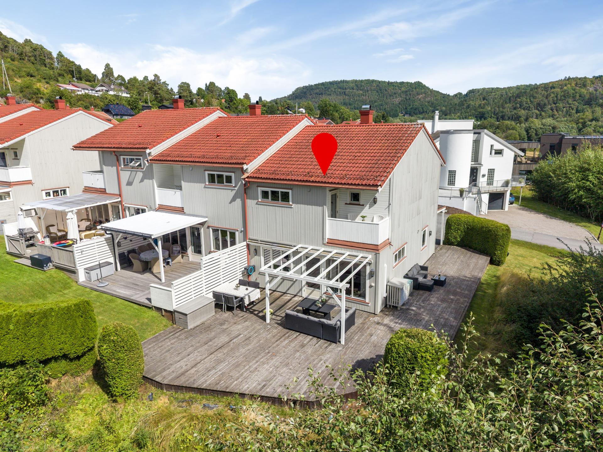 EiendomsMegler1 v/Tonje Nystad presenterer Austadlia 13. Foto: Inbovi.. Bilde nummer 1 av 3